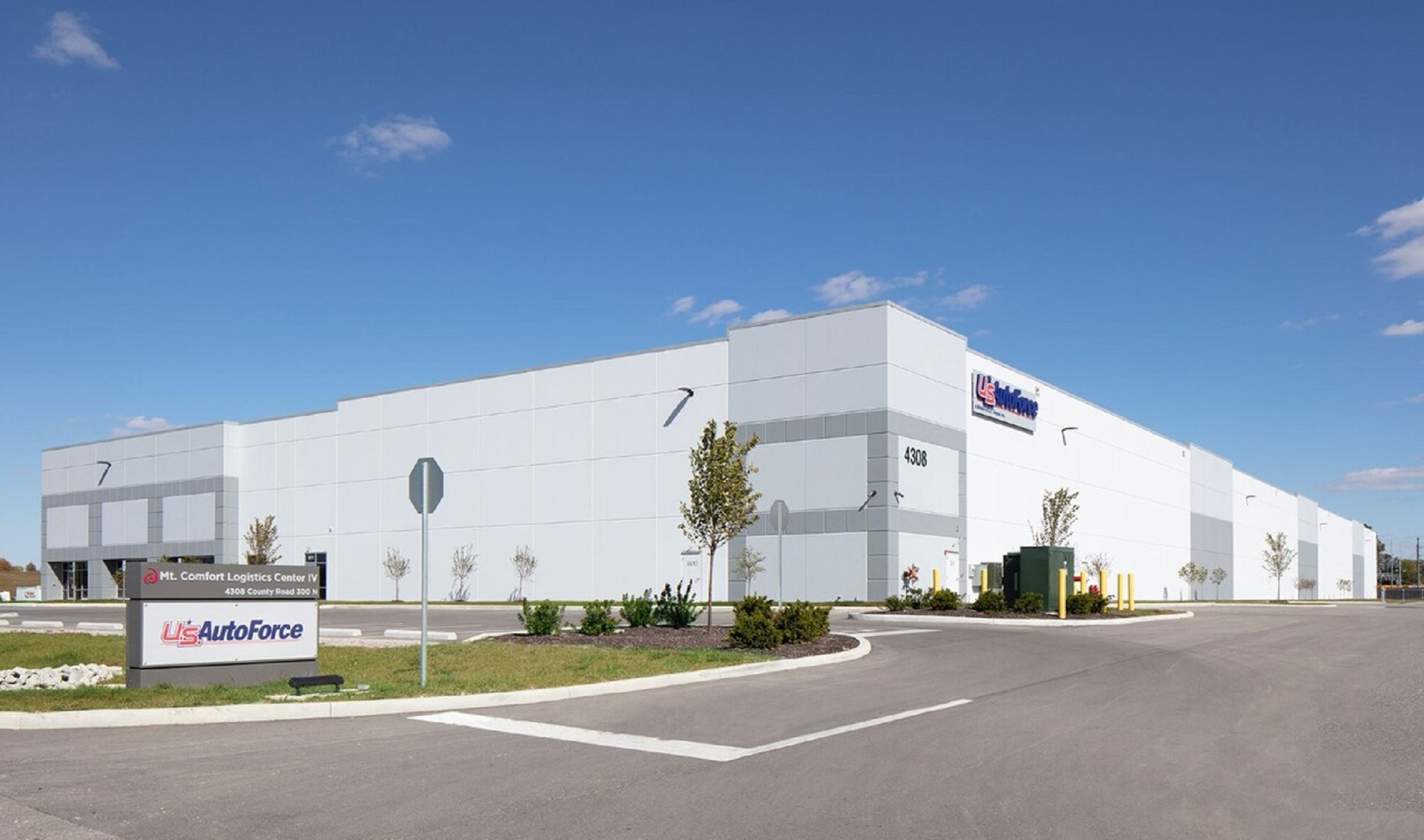 The warehouse at 4308 W. 300 N. in Greenfield, Indiana, has been sold to California-based Transition Properties. (CBRE)