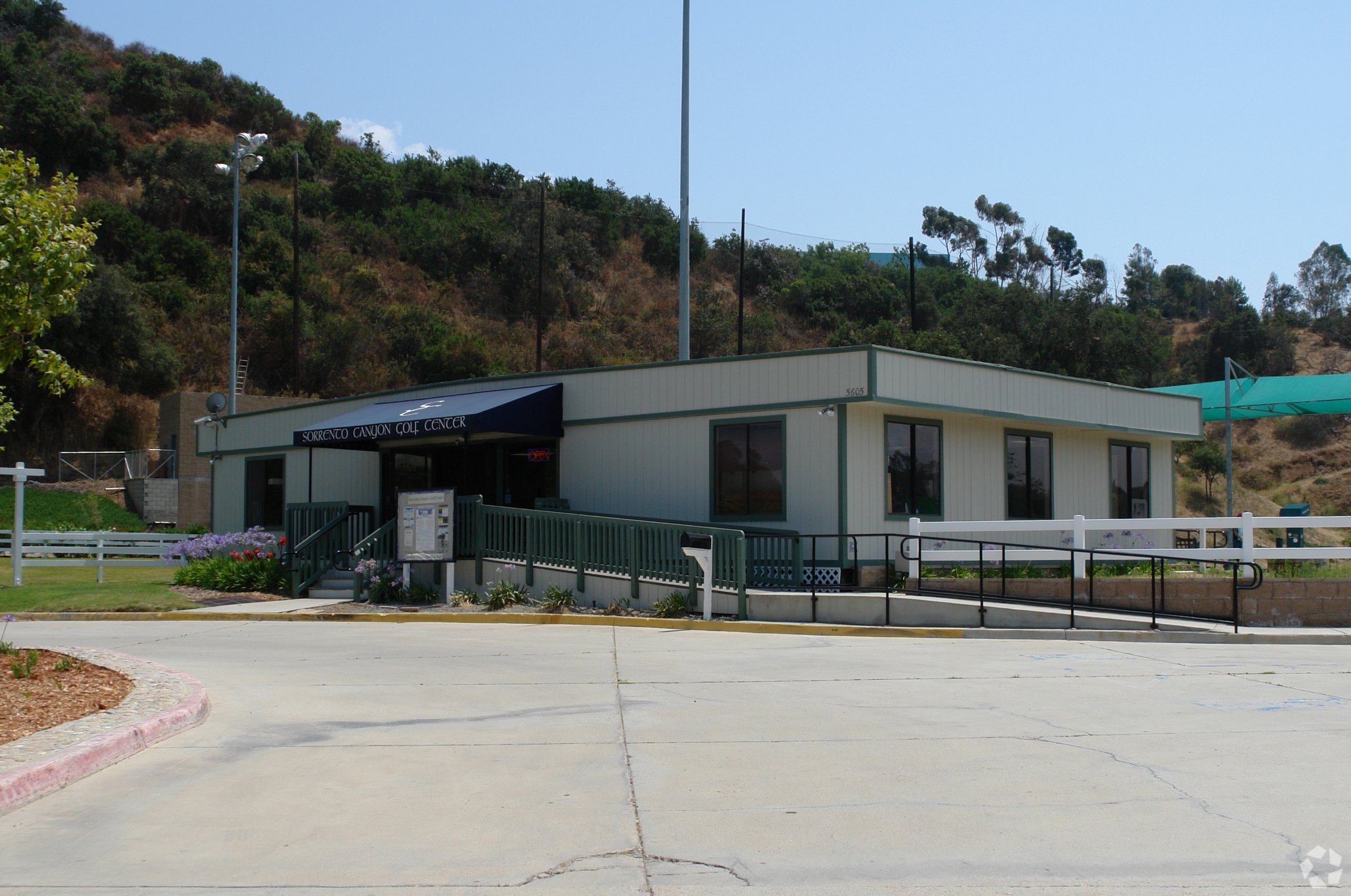 Topgolf plans to redevelop Sorrento Canyon Golf Center in San Diego into a high-tech entertainment center. (CoStar)
