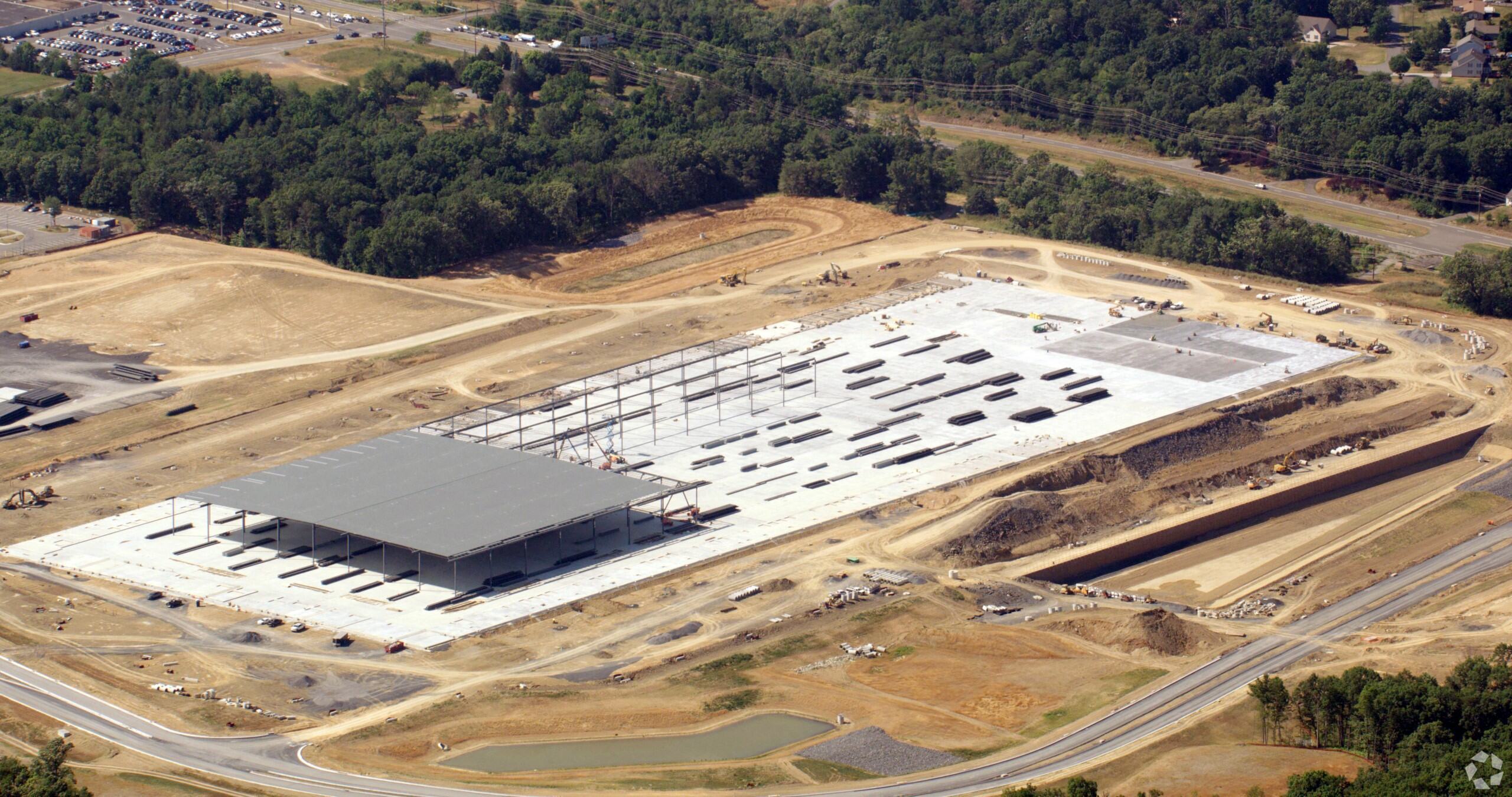 Construction completed on a logistics facility building at 1251 Coverstone Drive in Winchester, Virginia, that will serve as a part of a larger industrial hub. (CoStar)