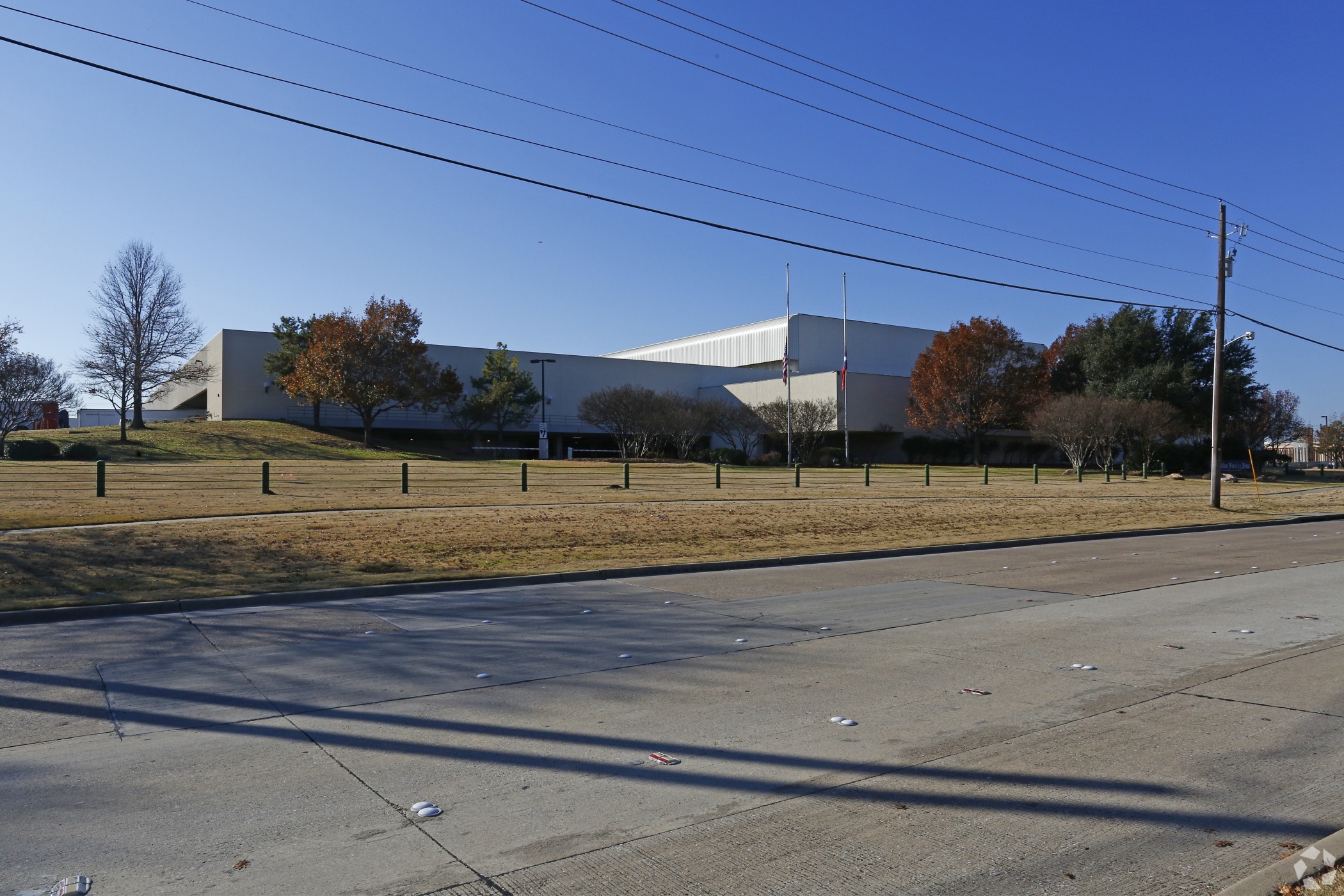 The Dallas Morning News' printing facility is expected to trade hands to a private owner in a $43.5 million deal scheduled to close on or before Feb. 1. (Stacey Callaway/CoStar)