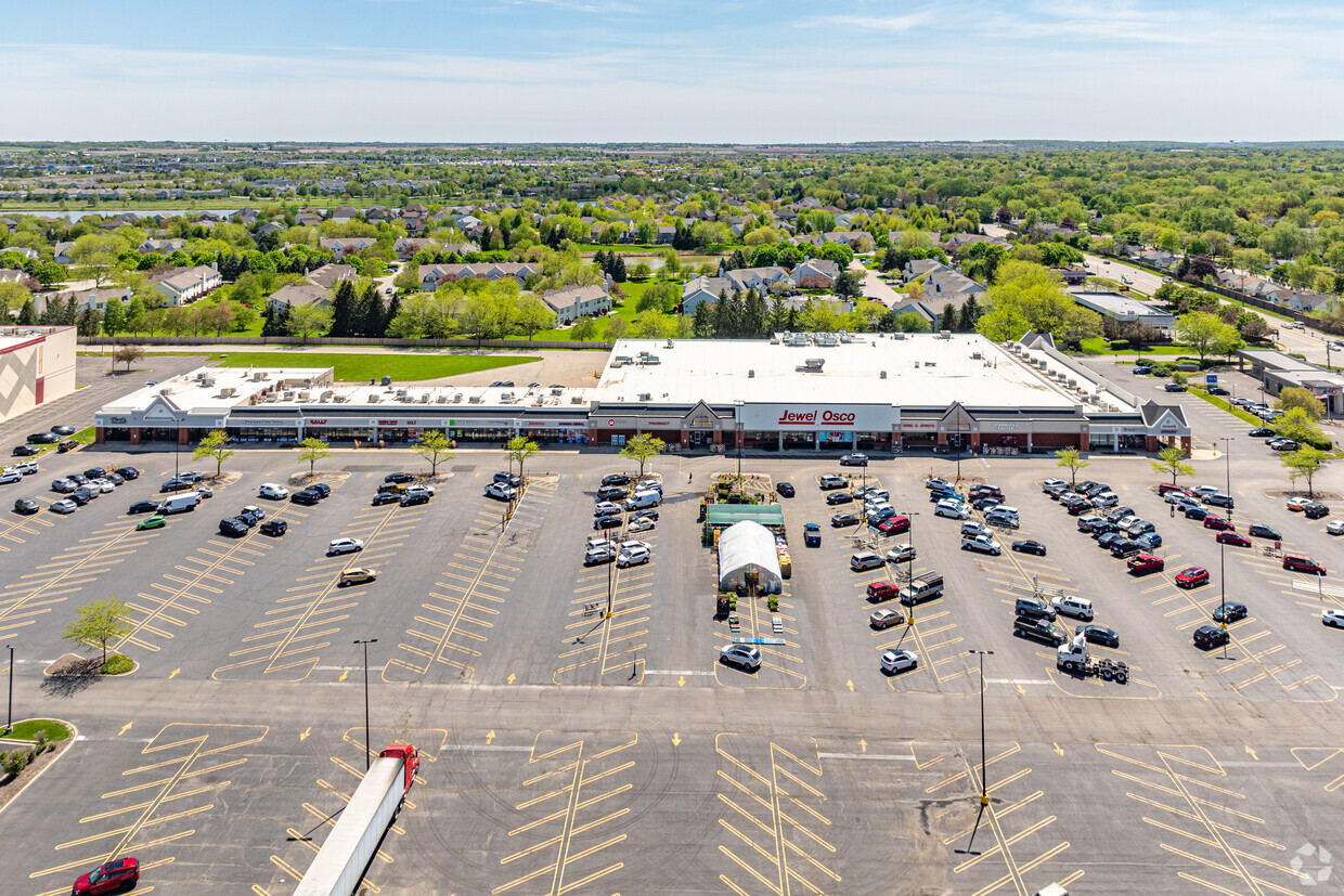 First National Realty Partners has bought the Townes Crossing shopping center in Oswego, Illinois. (Otto Rascon/CoStar)