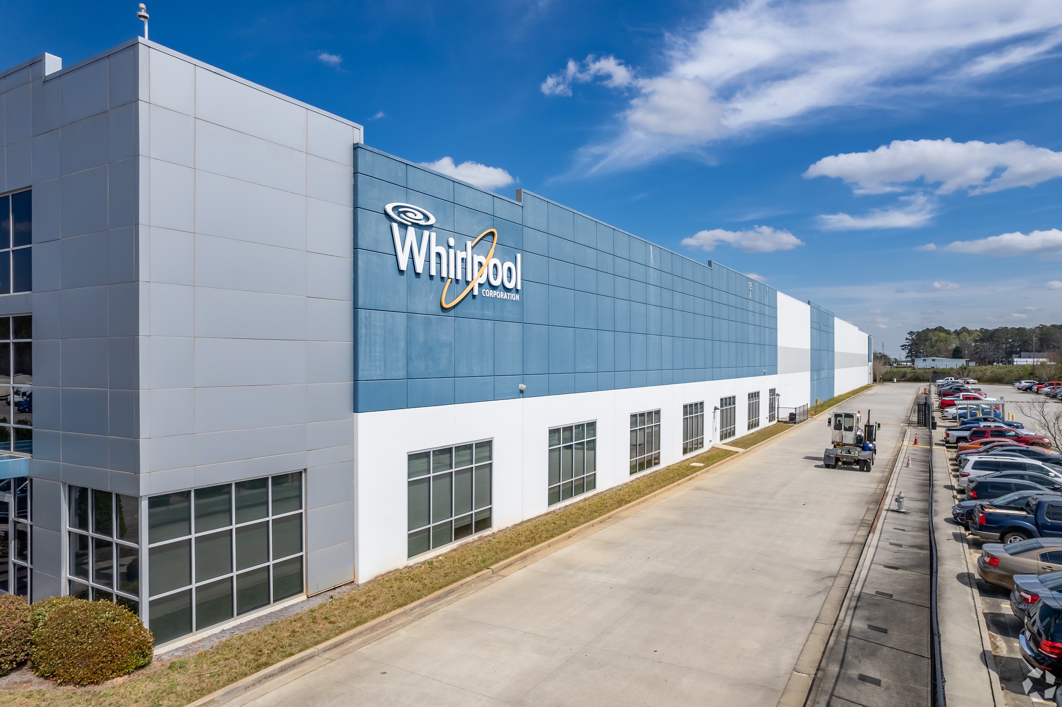 Blackstone sold this Whirlpool-occupied warehouse in McDonough, Georgia, and two other nearby facilities for a combined $187 million. (Scott Harris/CoStar)