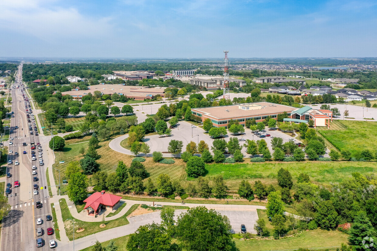 A 14-property State Farm office portfolio owned by JDM Partners includes a two-building complex on South 84th St. in Lincoln, Nebraska. (David Rieck/CoStar)
