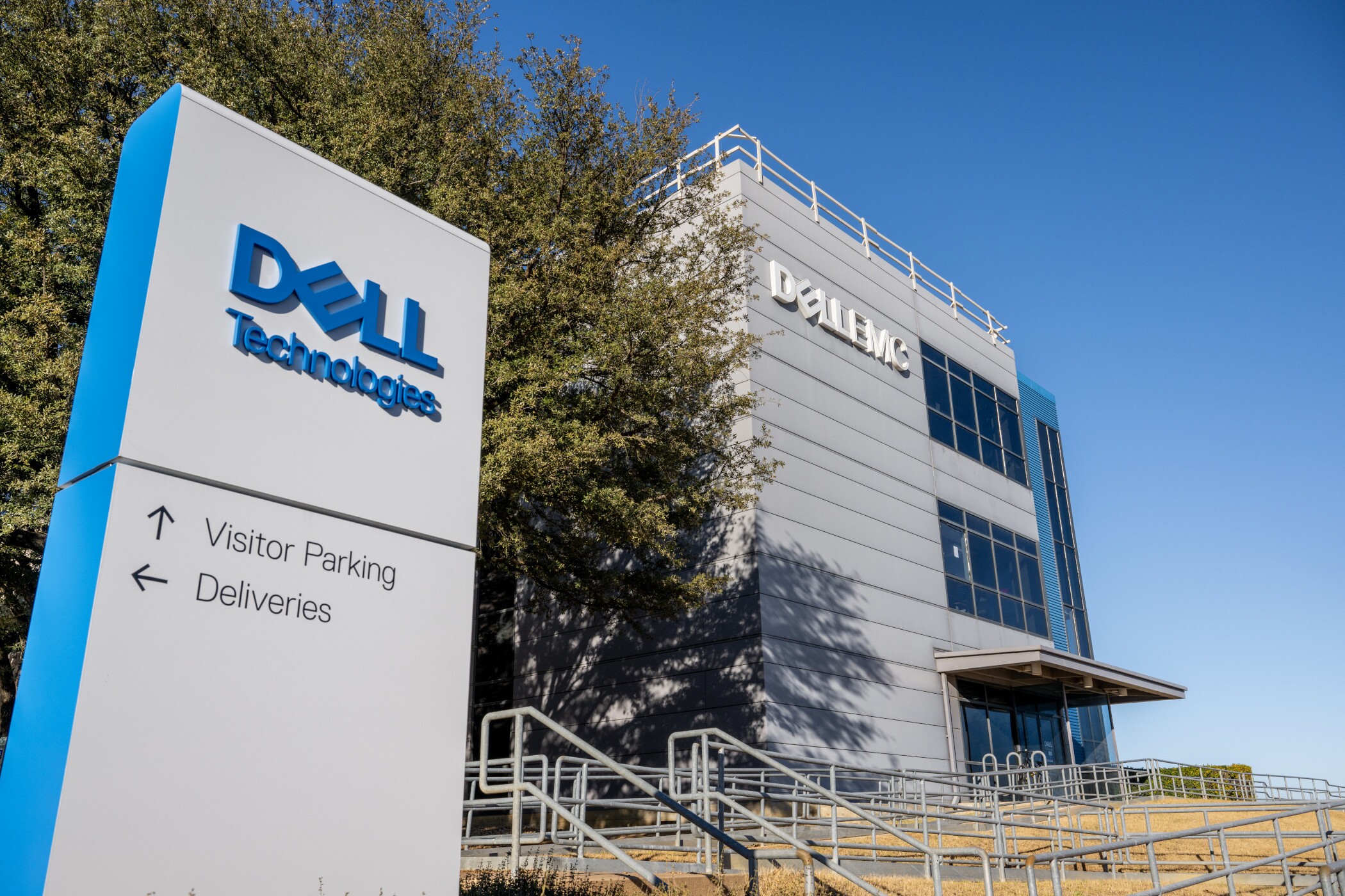 Dell Technologies' in-office policy had previously required most employees to show up at least three days per week. (Getty Images)