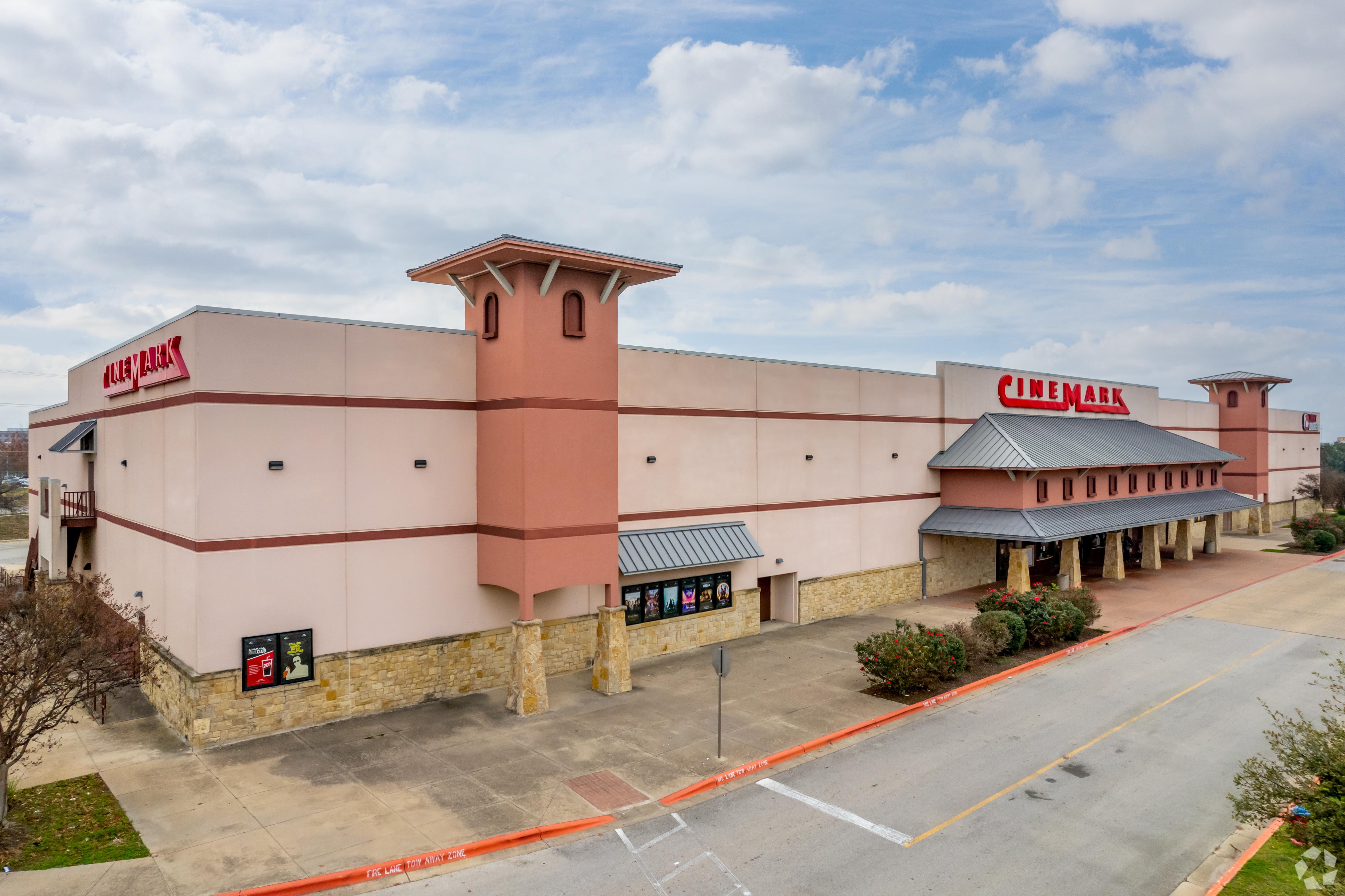 Cinemark's portfolio of theaters under the Century, Tinseltown and Rave brands totals 497 locations with 5,653 screens around the world. (CoStar)