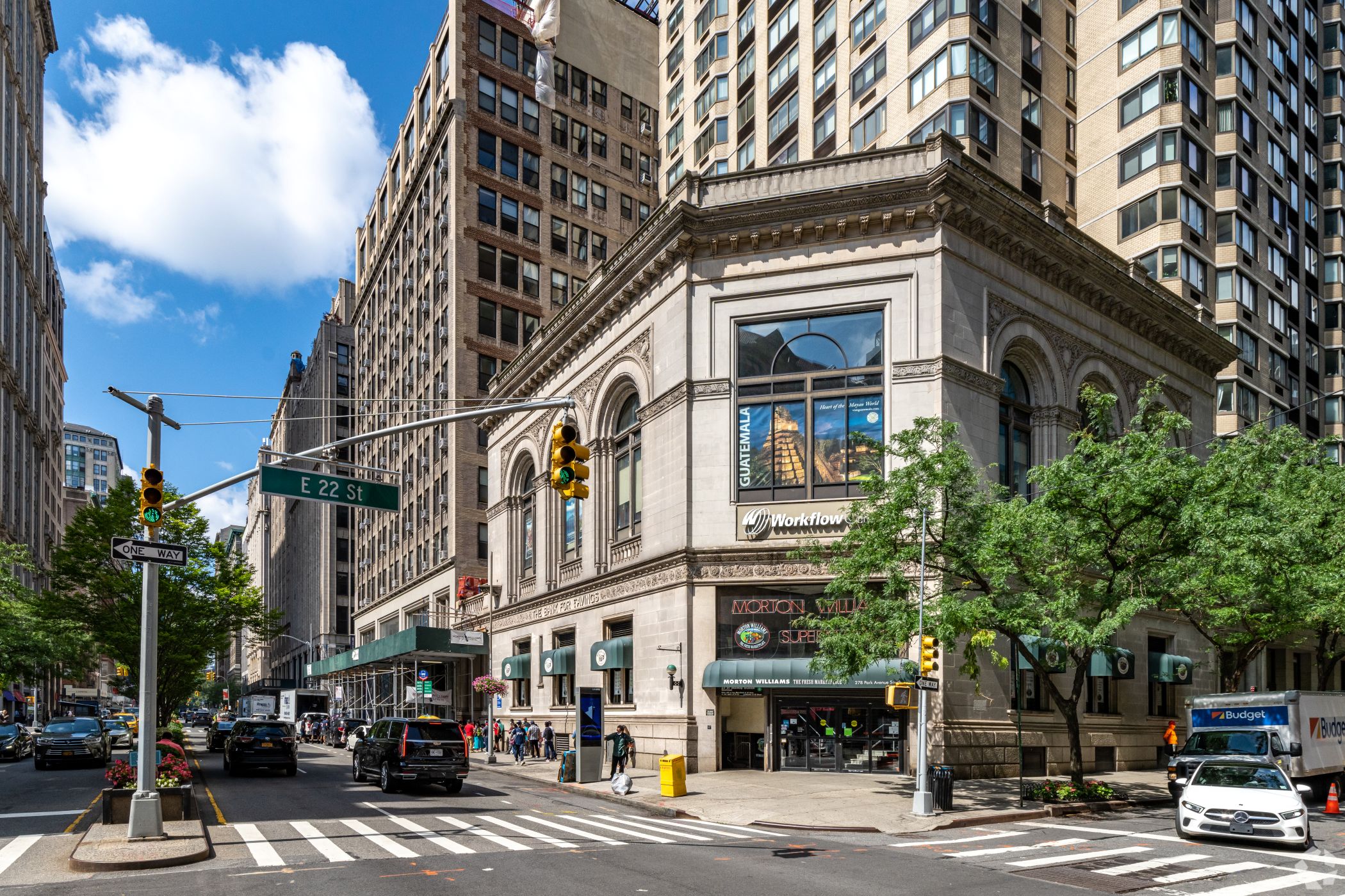 Morton Williams operates 17 stores, including the one at 278 Park Ave. S. in New York. (CoStar)