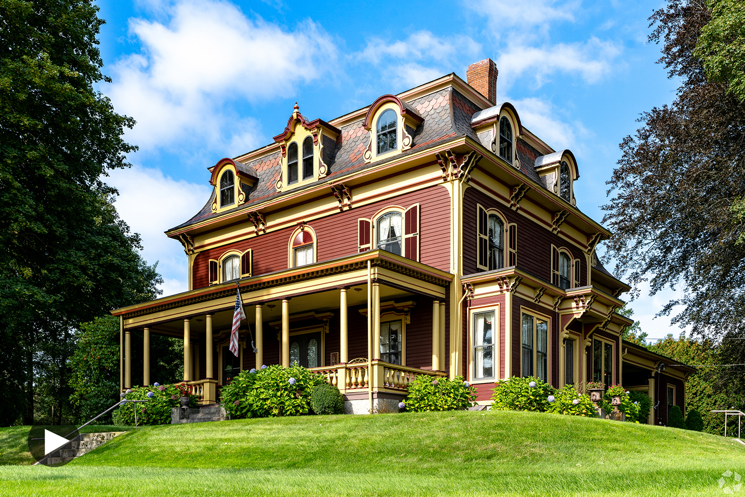 Wondering whether it's a Second Empire home? Just look at the roof.