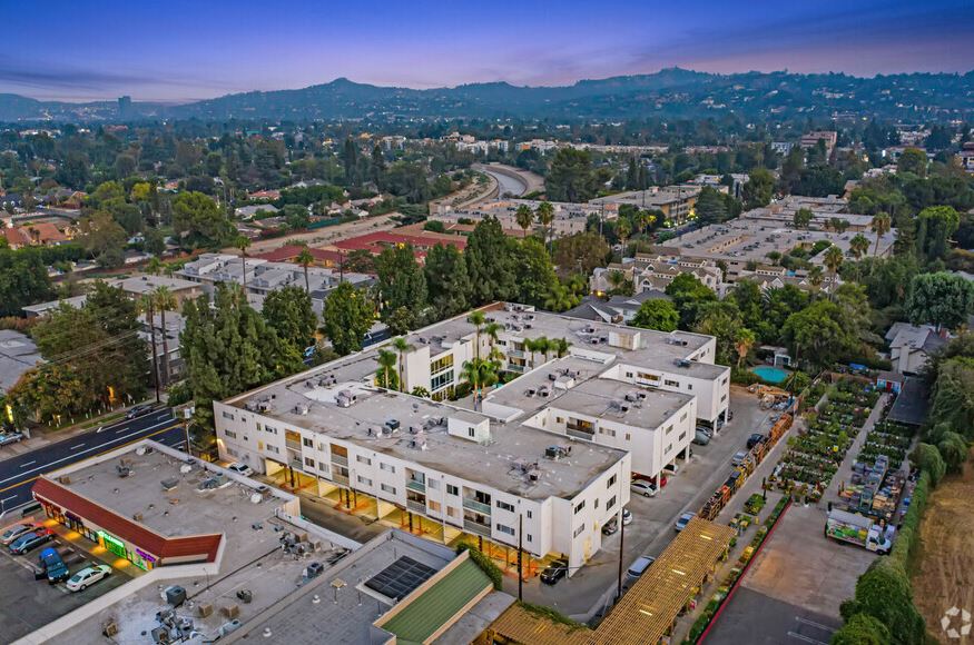 Cold Water Canyon Apartments Sold in Sherman Oaks