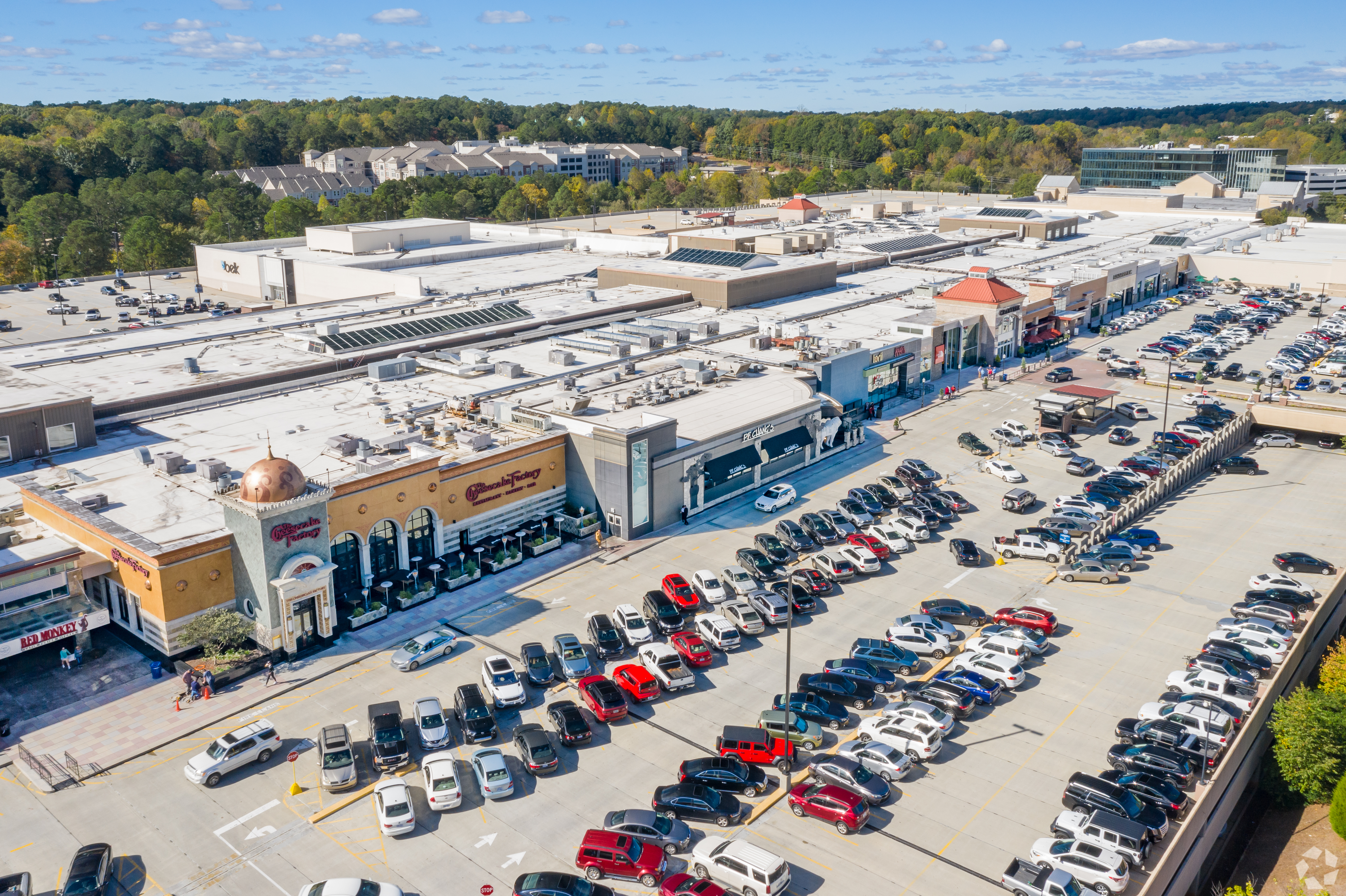 Macerich purchased the Crabtree Mall with over 200 tenants, anchored by Belk and Macy’s. (CoStar)