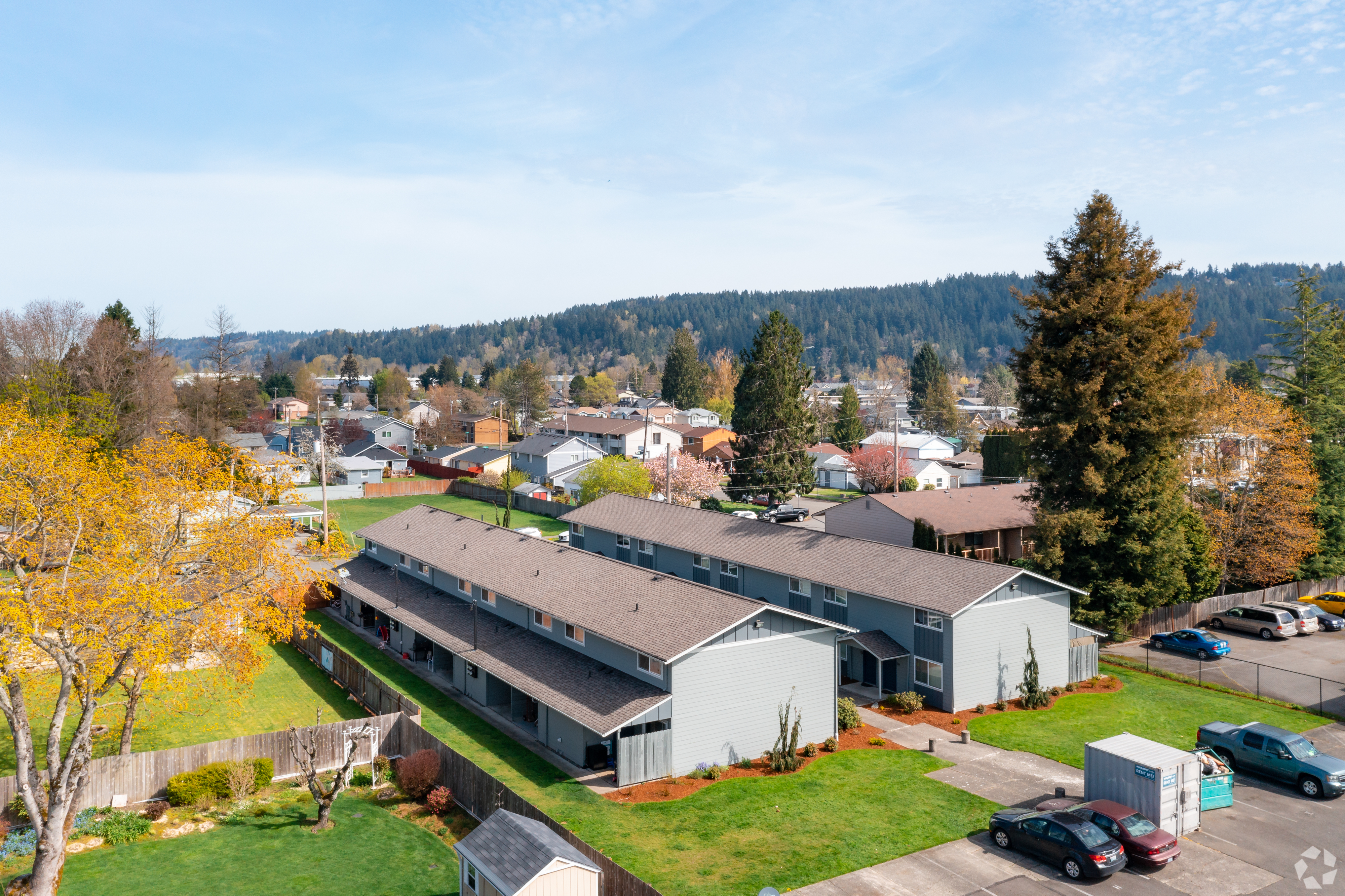 Station Place Townhomes is in the center of Sumner, and sits immediately north of the small town's high school and two blocks away from its commercial district on Main Street. (CoStar)
