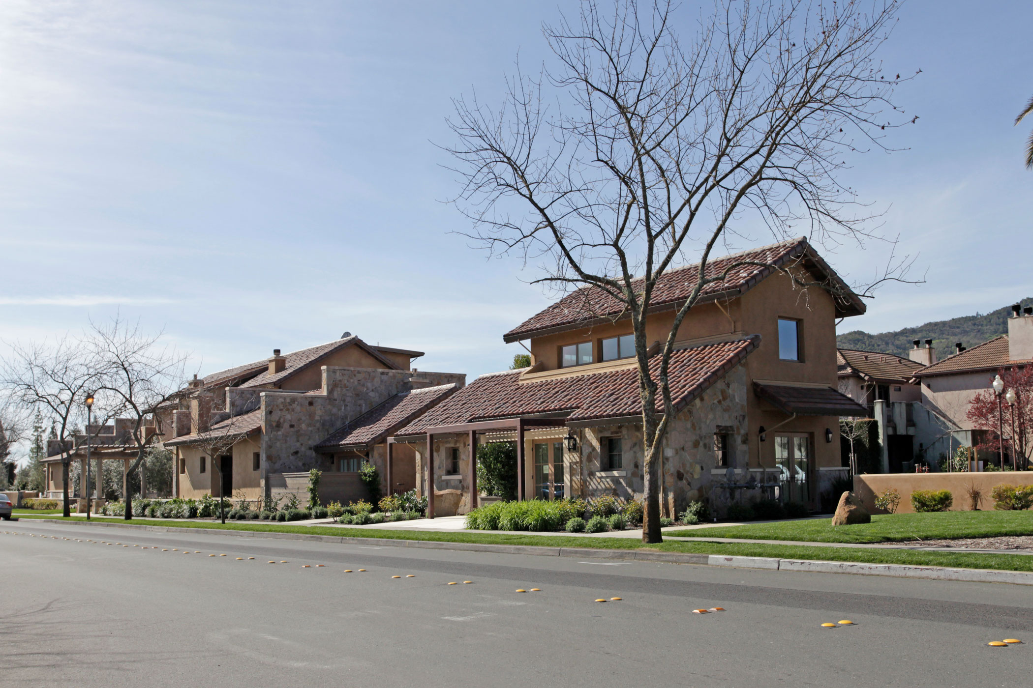 The Estate Yountville is part of a mixed-use development in California's Napa Valley that recently received a $245 million refinancing package through a group of lenders, brokered by JLL Capital Markets. (CoStar)