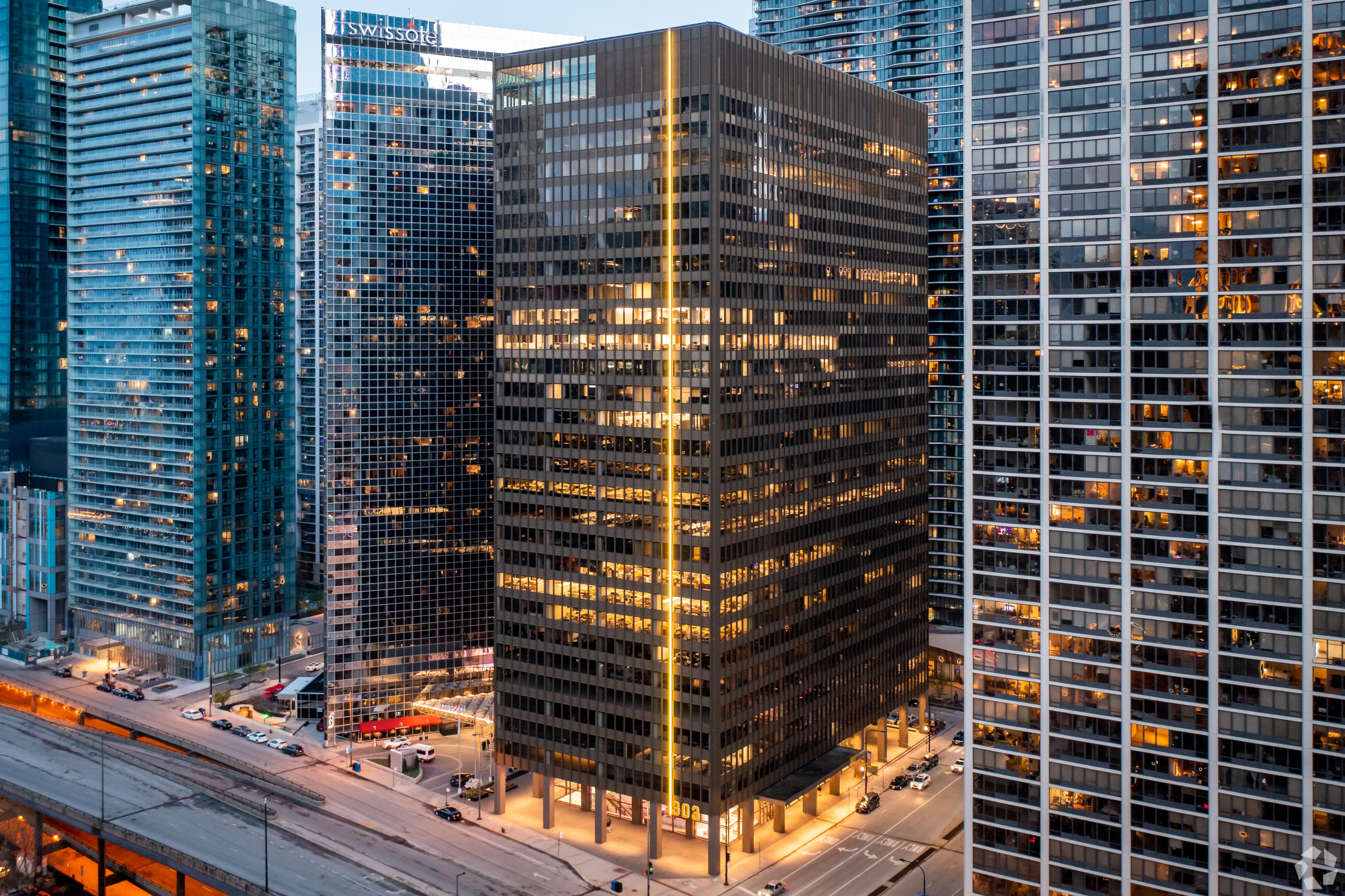 The Chicago office tower at 303 E. Wacker Drive is for sale. (Gian Lorenzo Ferretti/CoStar)