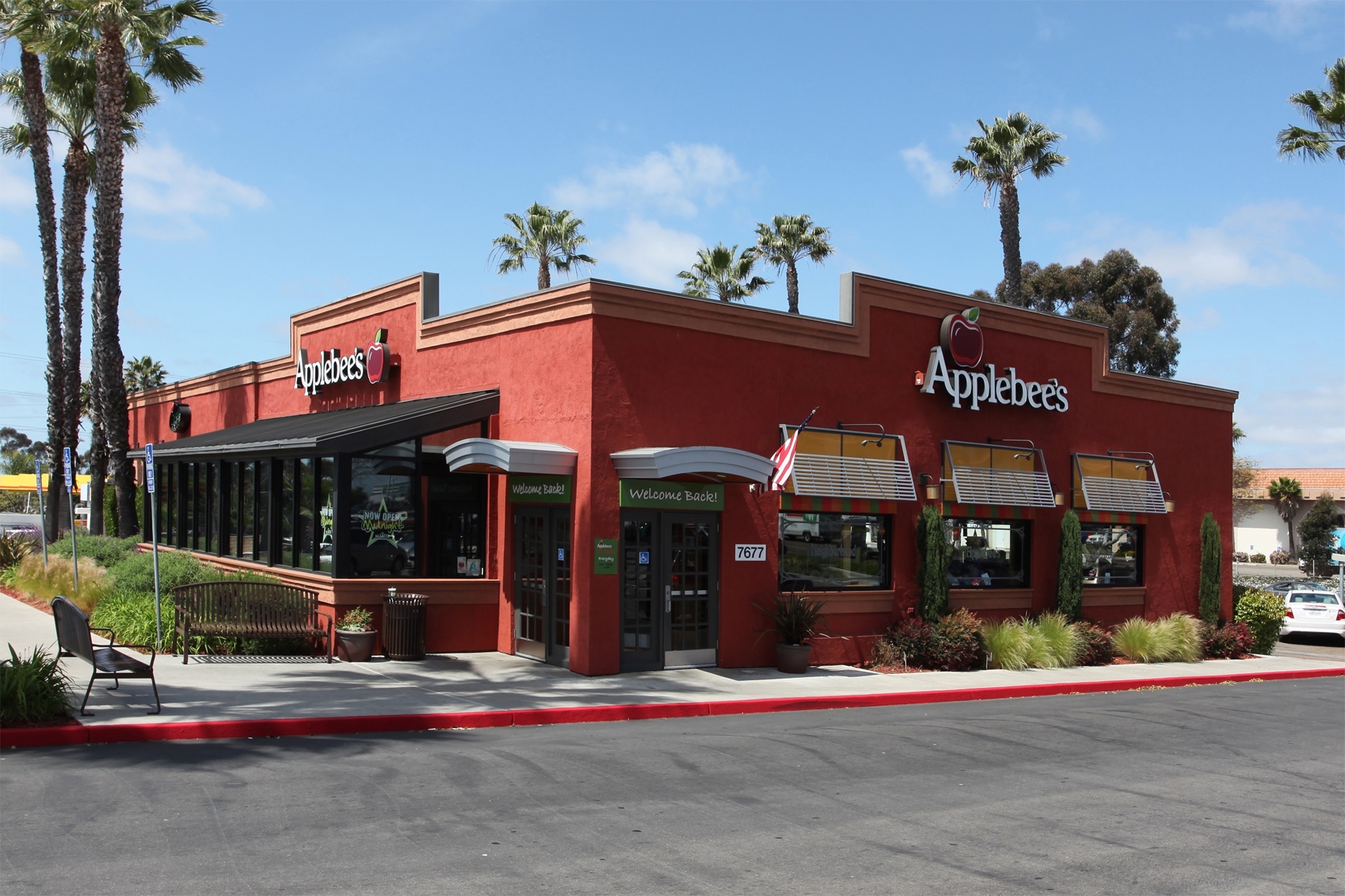 Dine Brands Global is looking to expand the footprints of Applebee's and IHOP despite holdups in permitting and construction of new locations. (CoStar)