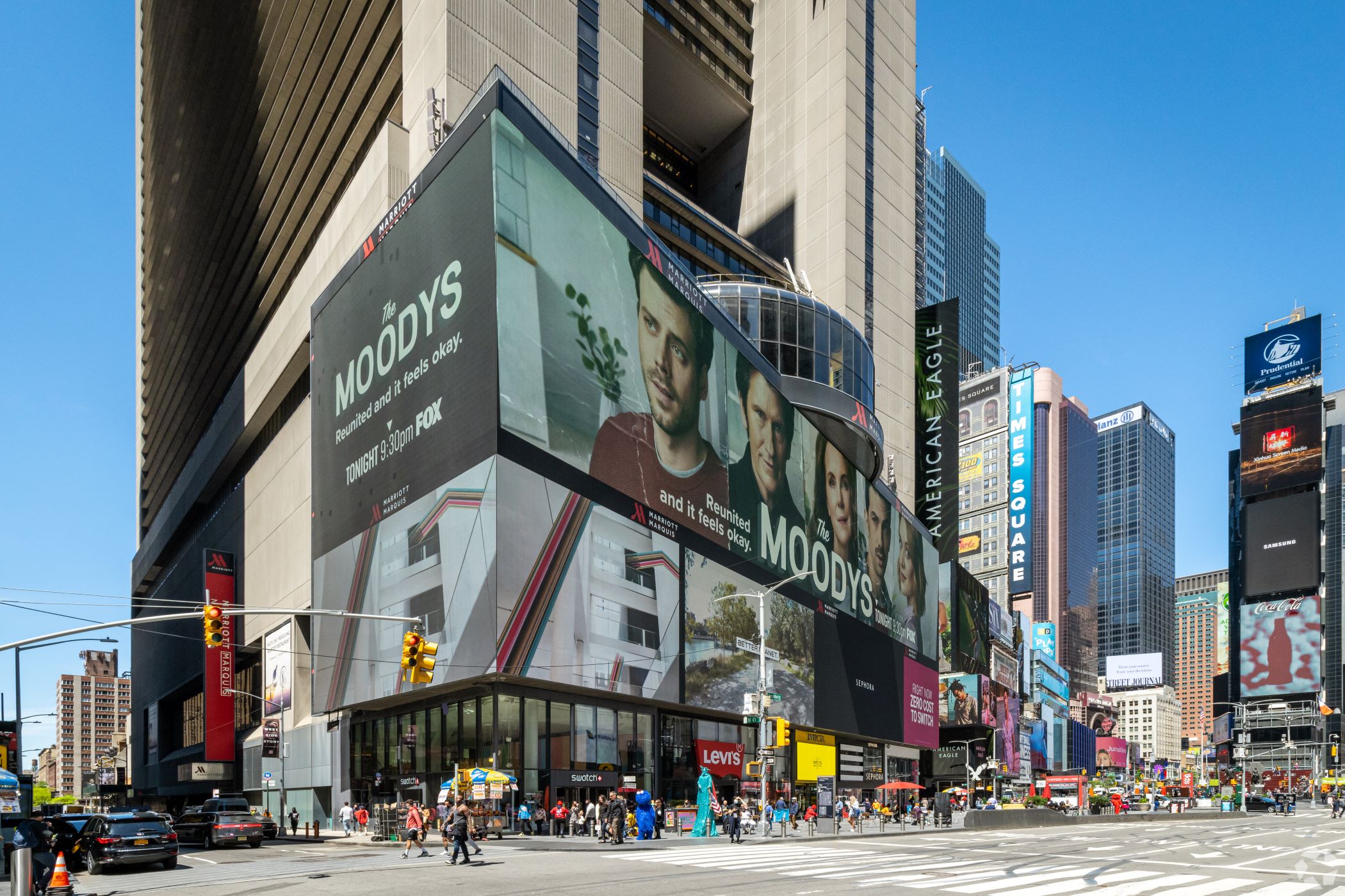 Vornado Realty Trust landed a $450 million CMBS loan for the property at 1535 Broadway in Times Square. (CoStar)