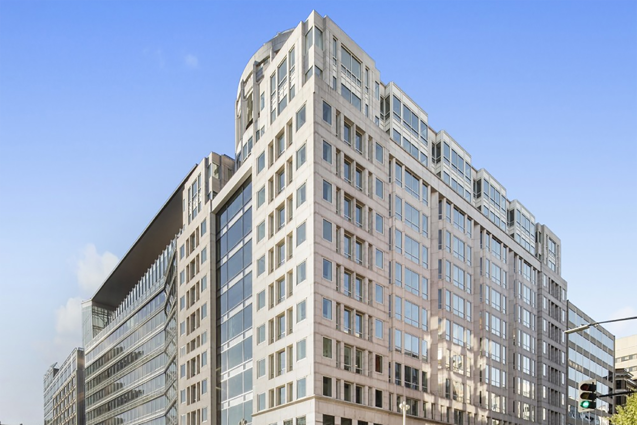 Pembroke Revives Downtown DC Office Building With Nap Pods and Extra