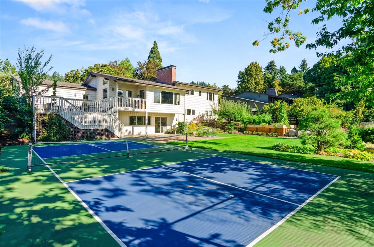 The ball is in your court: Oregon home with own pickleball setup seeks $1.68 million