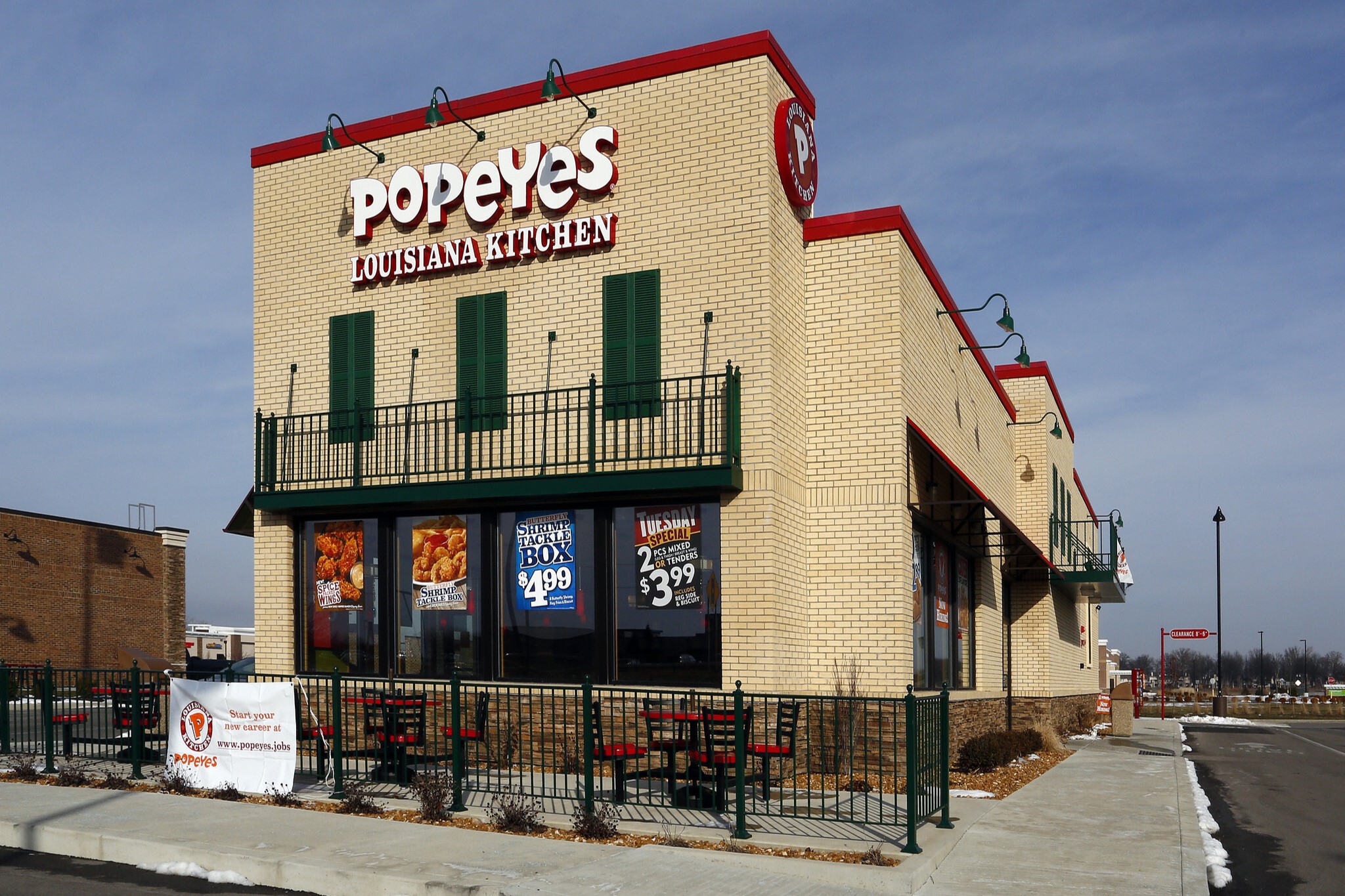 Popeyes Louisiana Kitchen has expanded its menu to include chicken wings. (CoStar)