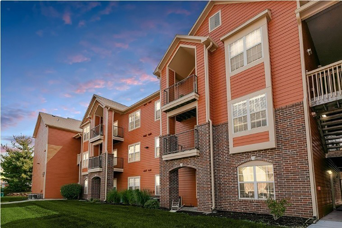 Stonweg’s U.S. arm acquired Wild Oak Apartments in Kansas City, Missouri. (Stoneweg)