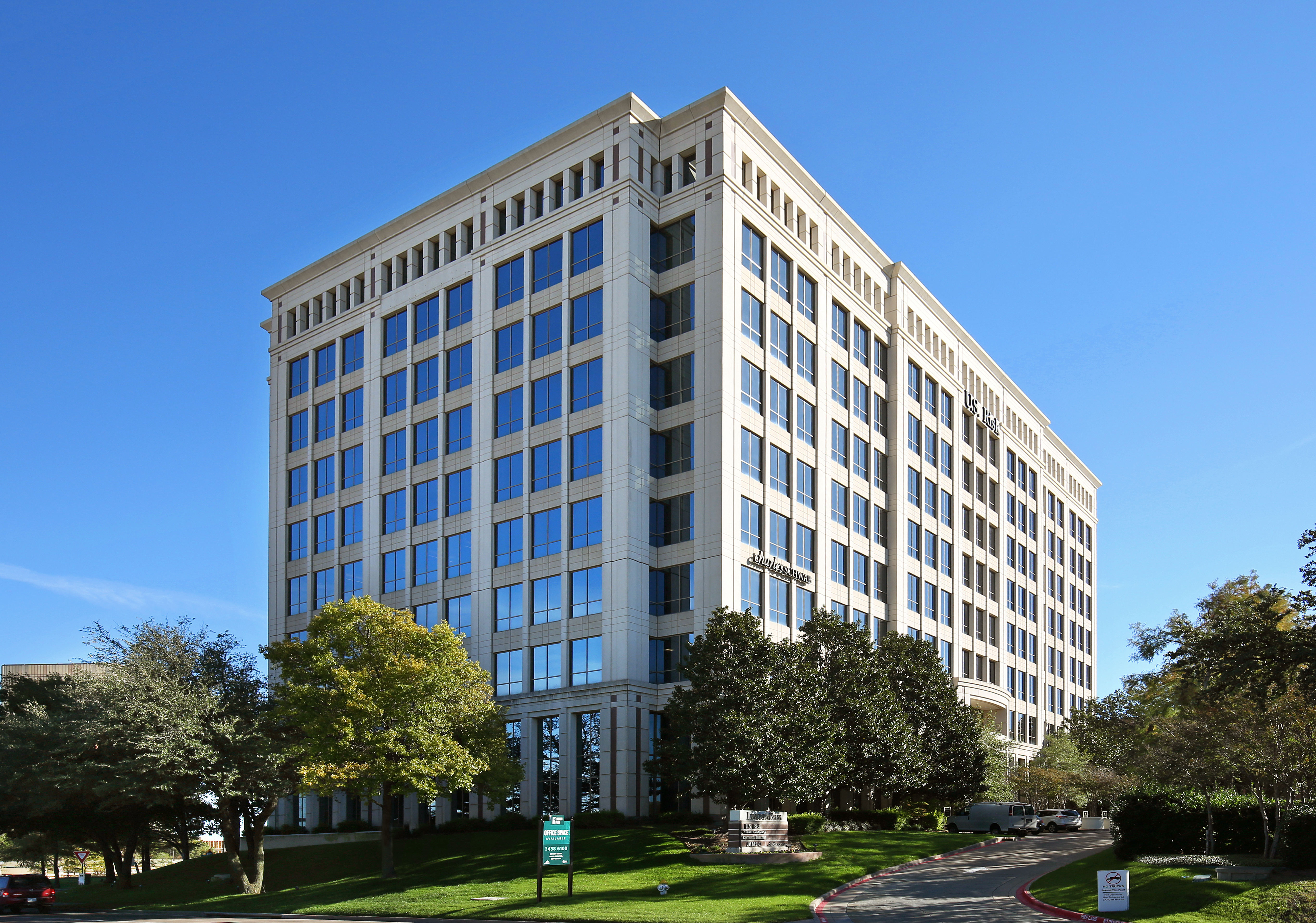 The 10-story, 261,825-square-foot office building at 8401 N. Central Expressway, known as One Lincoln Park, sold to Triumph Bank to serve as its new Dallas headquarters. (CoStar)