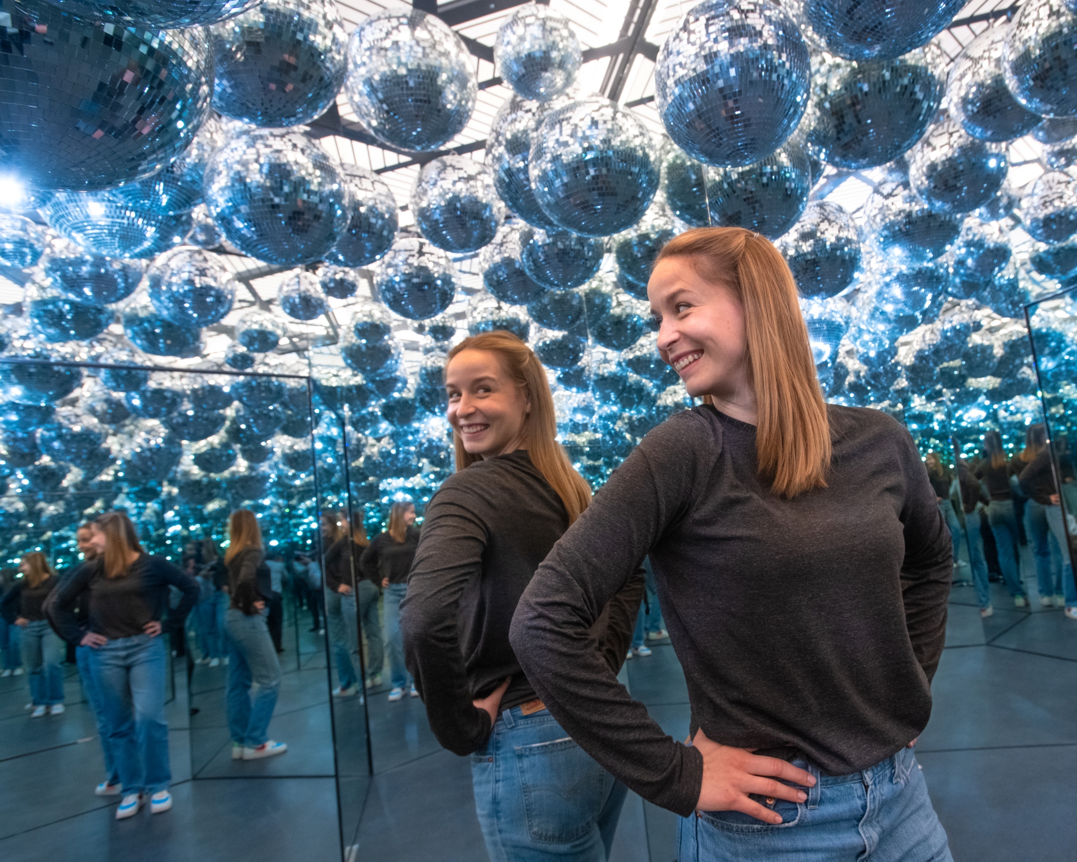 A mirror-filled 