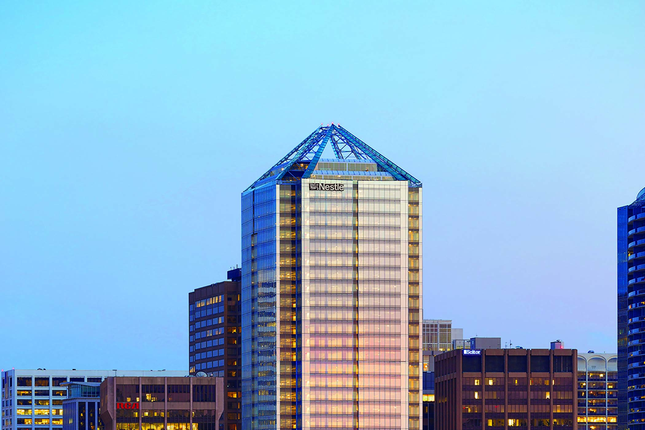 Monday Properties secured a $173 million refinance of 1812 N. Moore St. in Arlington, Virginia. (CoStar)