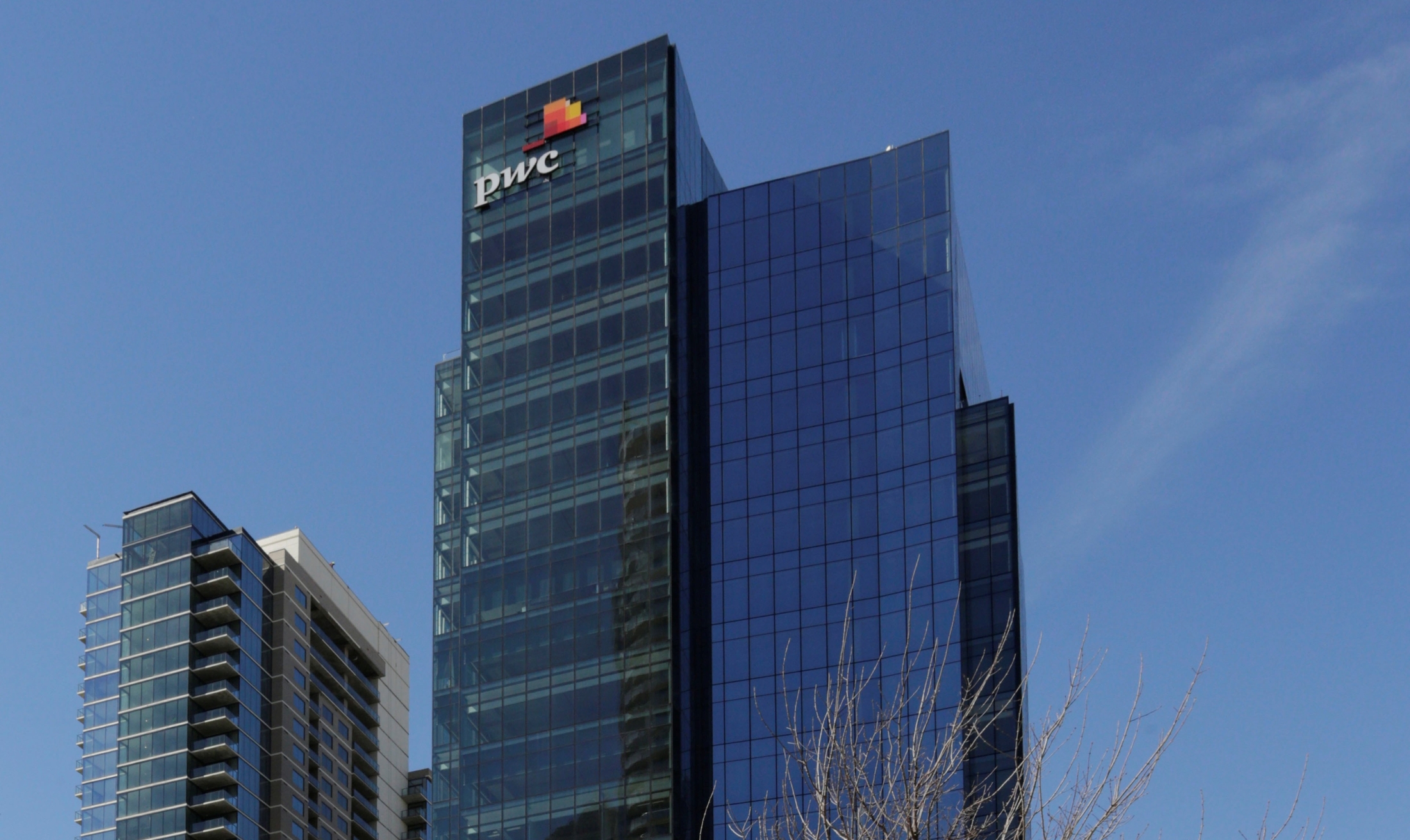 Business consulting firm PwC is reducing its U.S. workforce by 1,500 amid ongoing cost reductions. (CoStar)