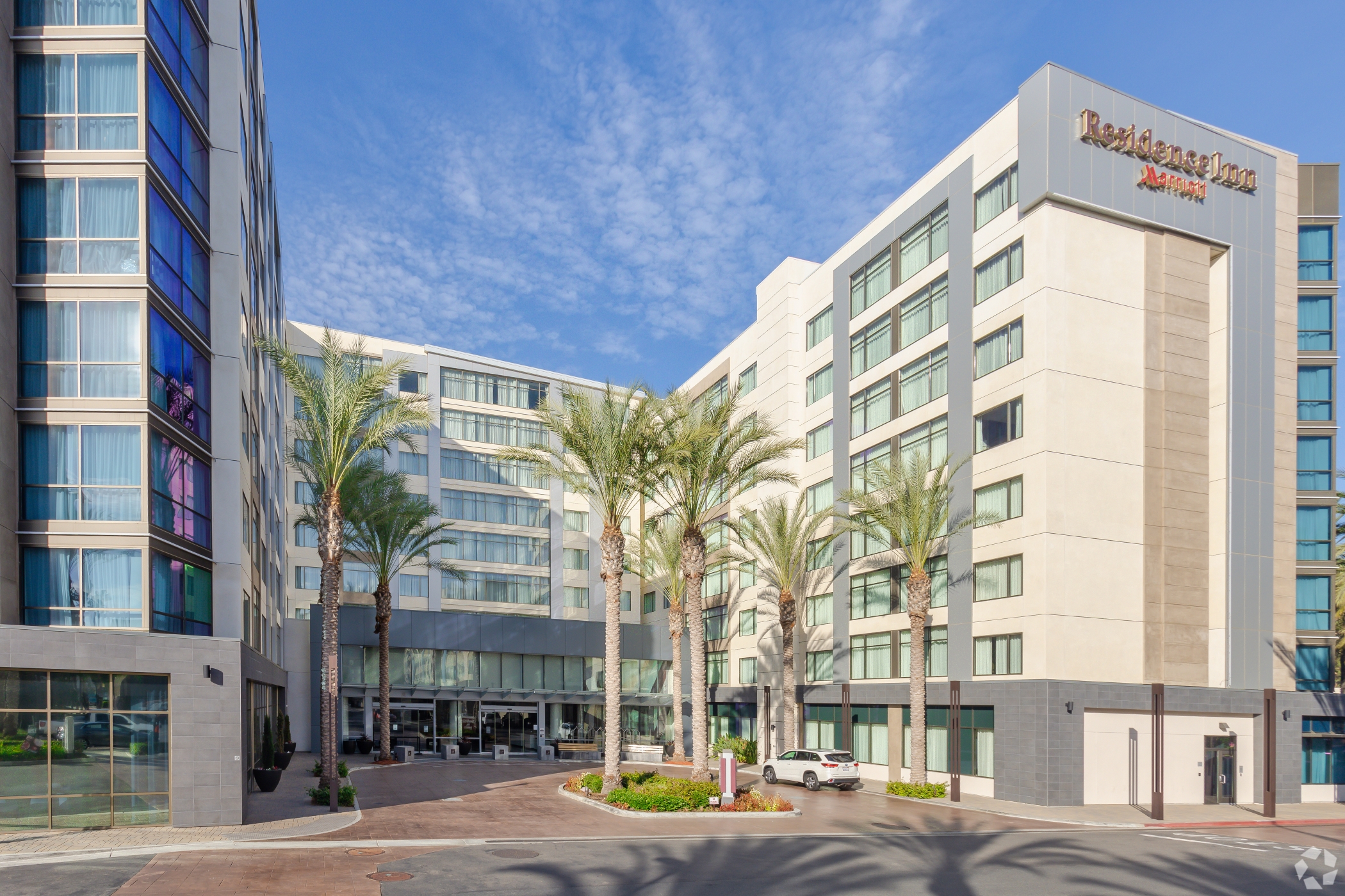 A 294-room Residence Inn was one of two hotel properties in Anaheim, California, purchased by Utah investment firm Dynamic City Capital. (CoStar)
