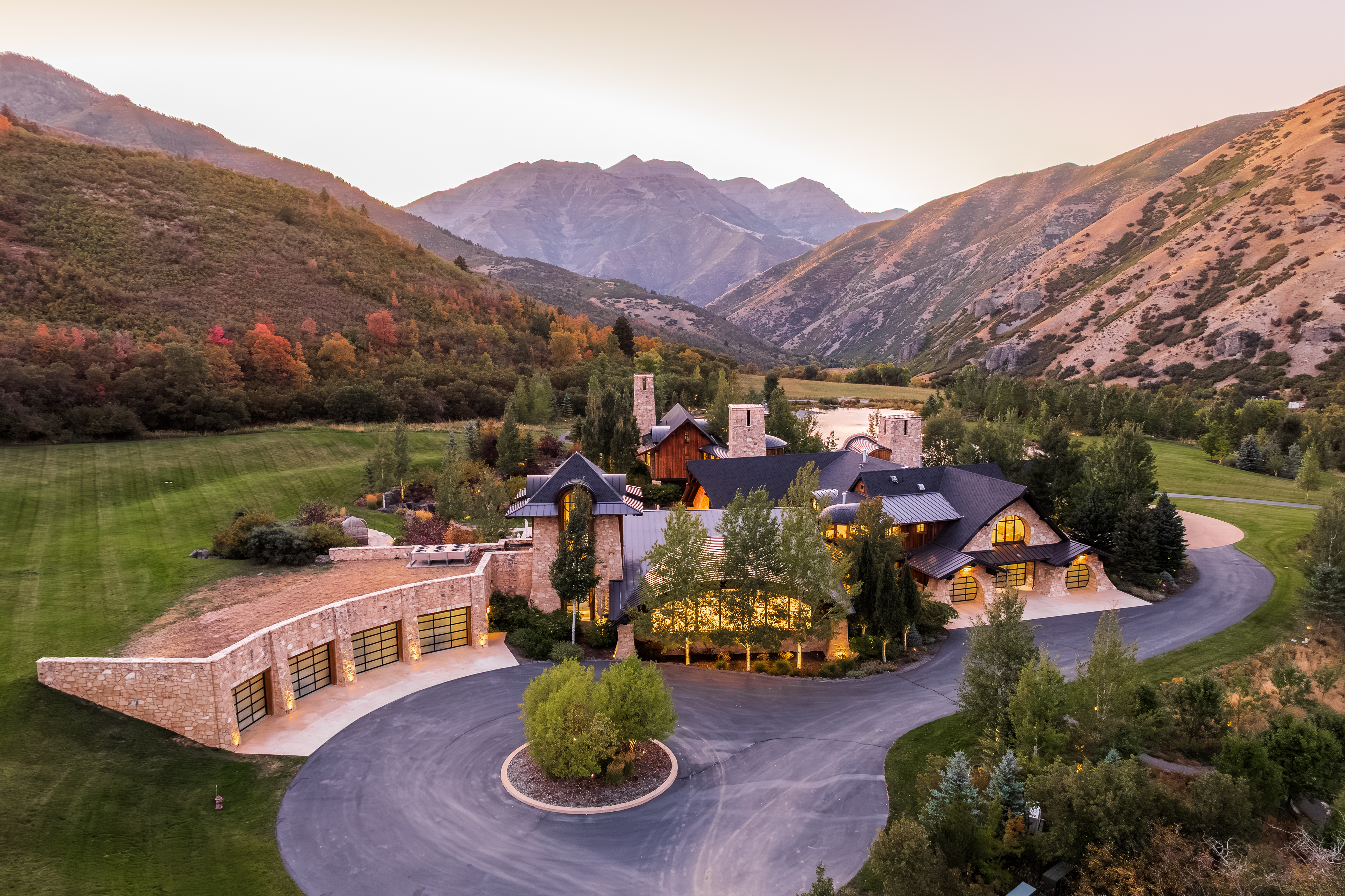 'Lord of the Rings'-inspired Utah home on secluded site asks $43 million. 'Not all those who wander are lost.'