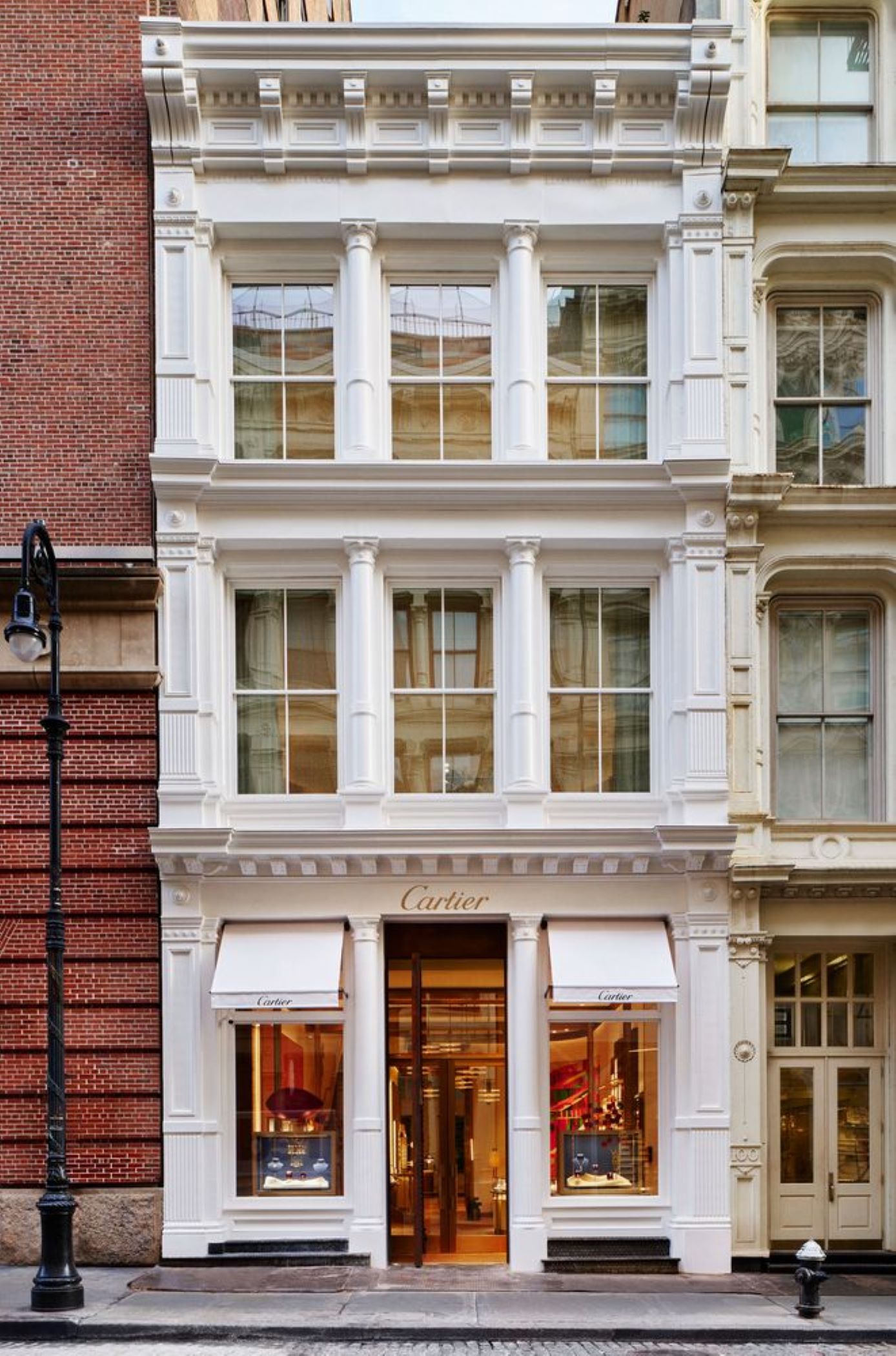 RFR Realty sold 102 Greene St. in Manhattan's SoHo. (RFR) 
