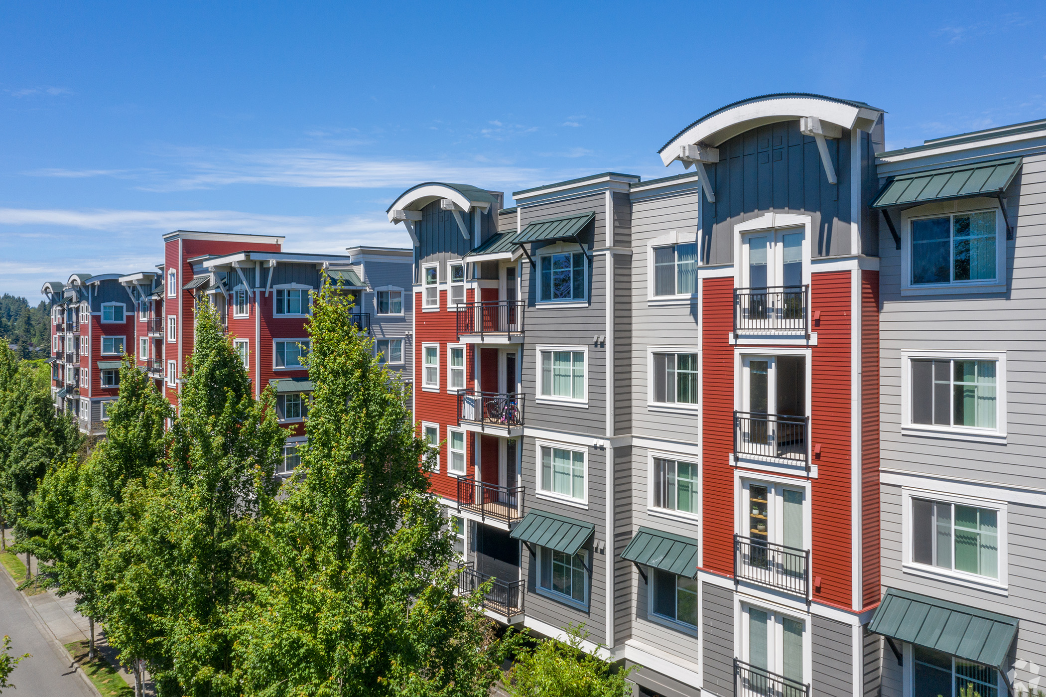 MG Properties sold the Beaumont apartments in Woodinville, Washington, to Essex Property Trust, a California-based apartment REIT. (CoStar) 