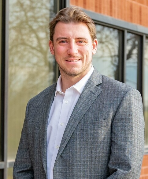 Leo Van Buskirk CPA, ASC was named a senior associate at Lee & Associates of Eastern Pennsylvania (Lee & Associates)