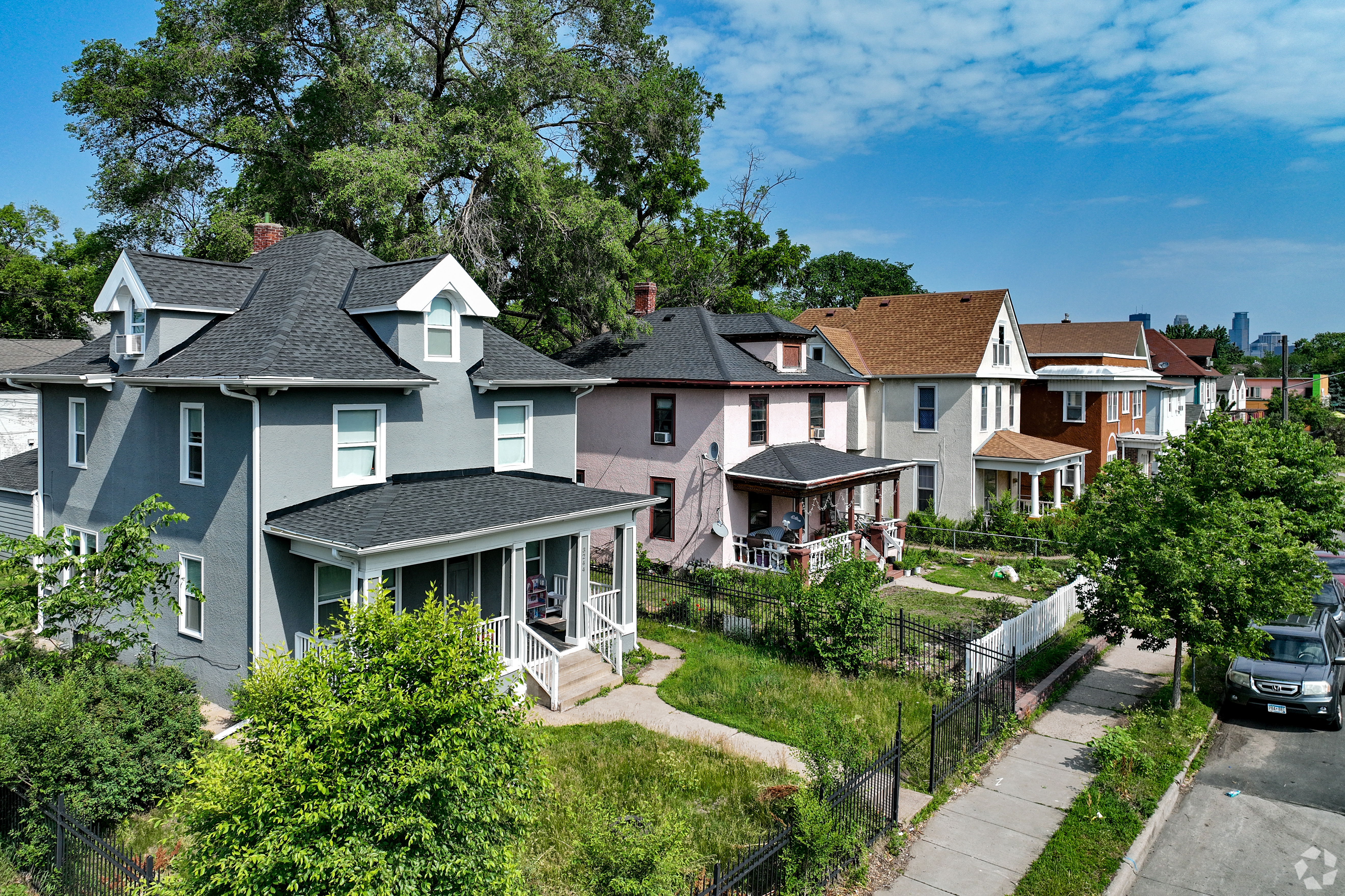 Houses in Minneapolis' Powderhorn Park neighborhood. (CoStar)