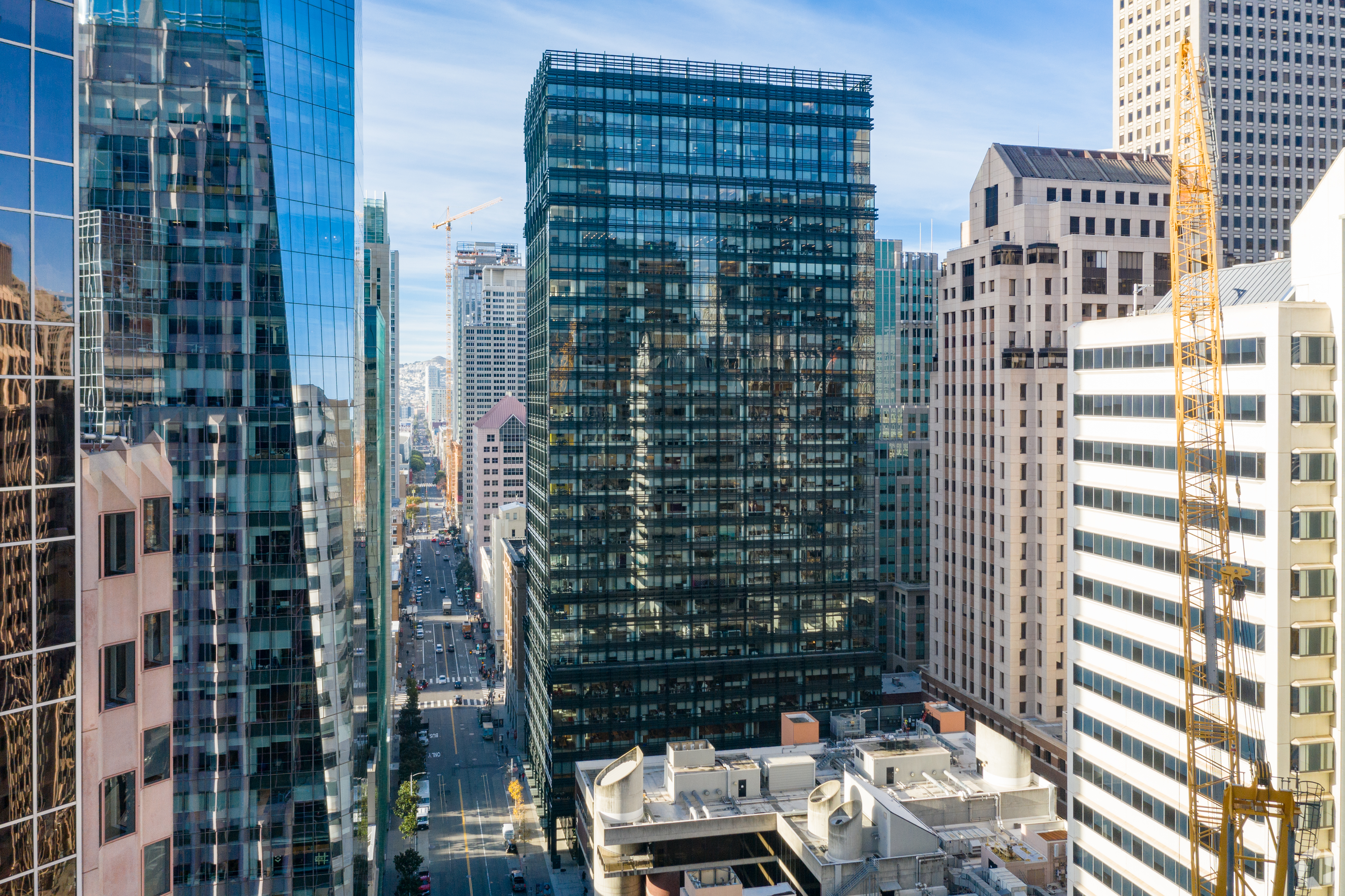 JPMorgan Chase is said to be close to a deal to renew and expand its lease at 560 Mission Street in downtown San Francisco. (CoStar)