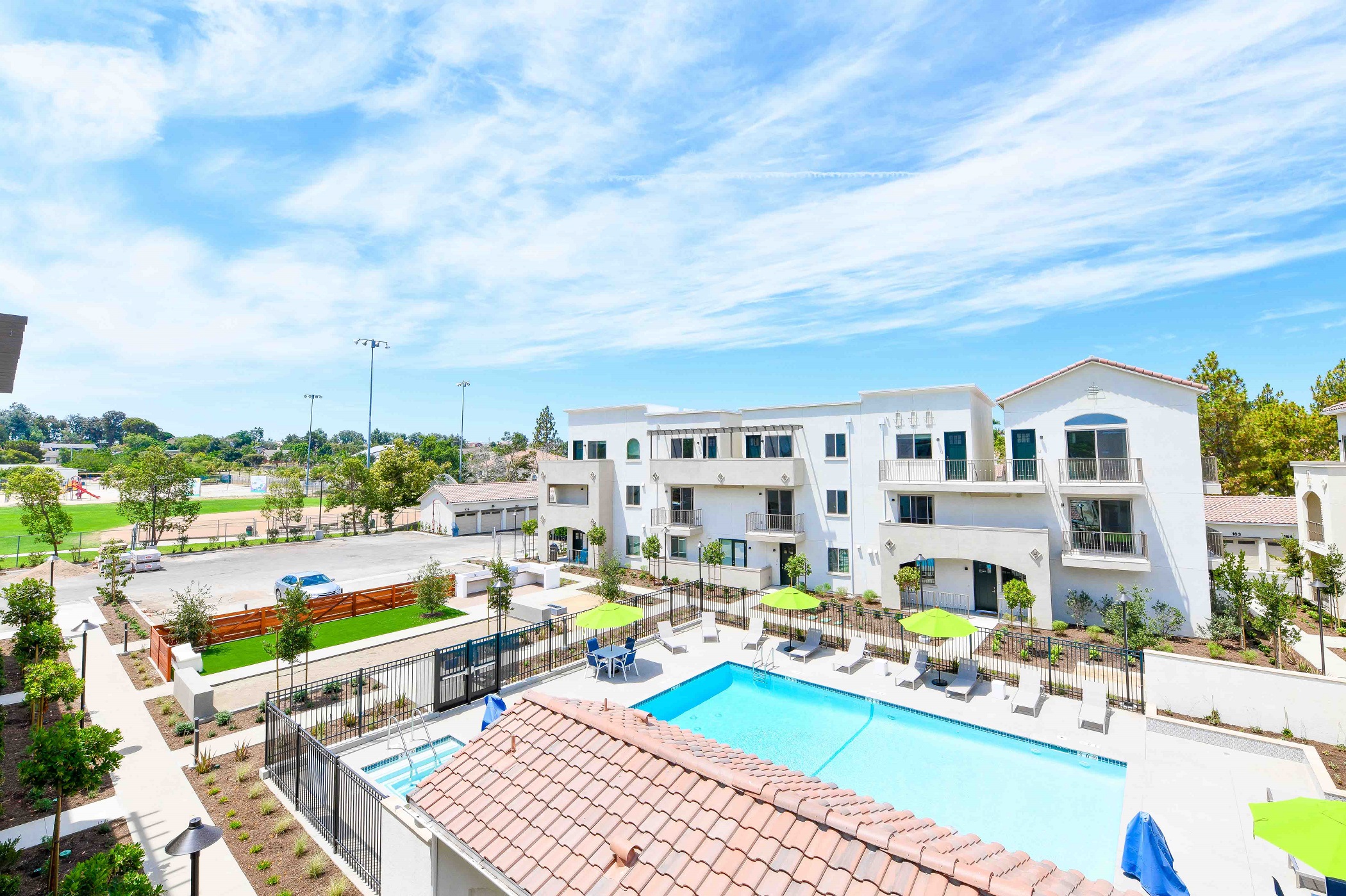 Partnership Completes Construction on Luxury Apartment Complex in Vista