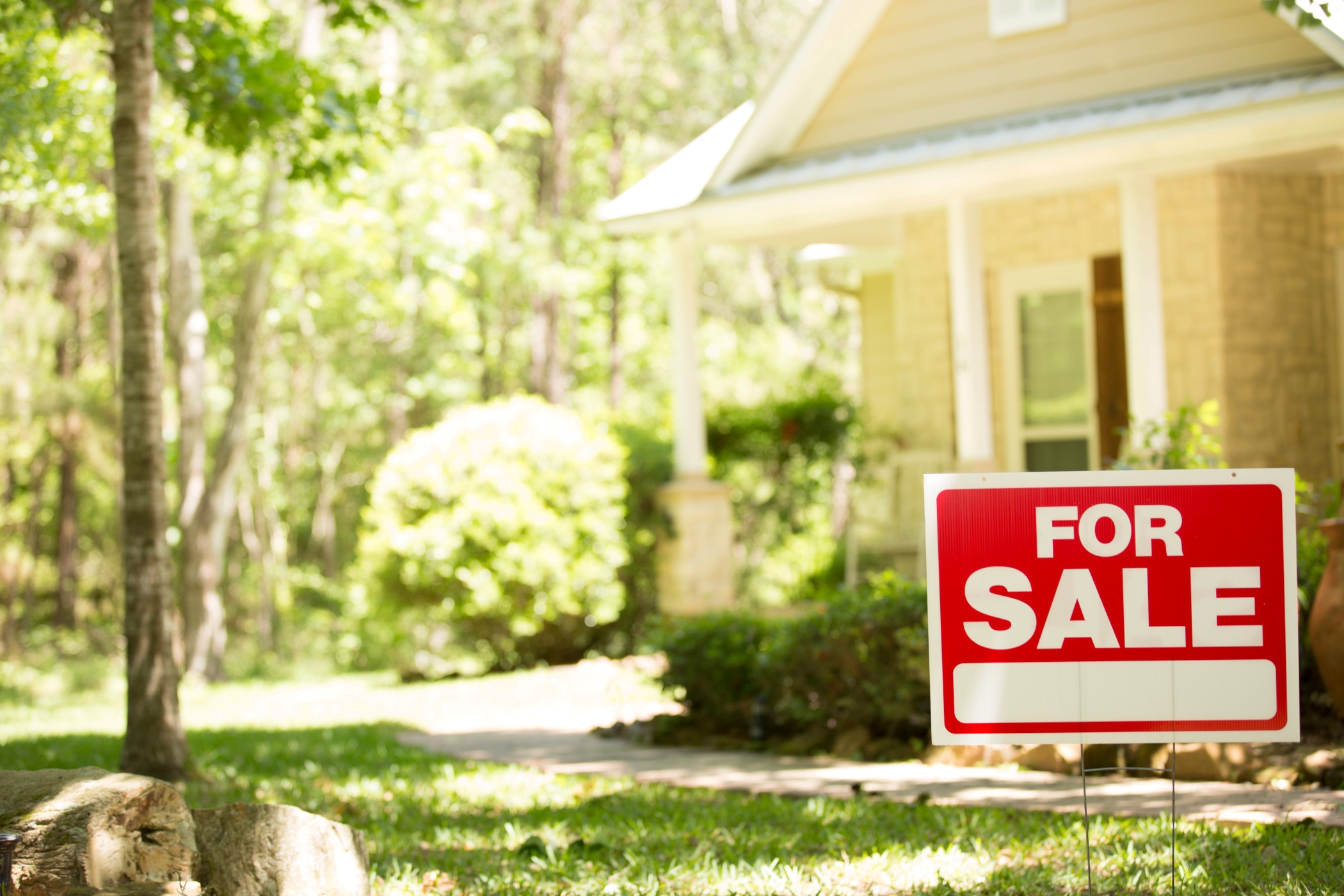 Housing market conditions are reducing the number of both sellers and buyers, according to the National Association of Realtors. (Getty Images)