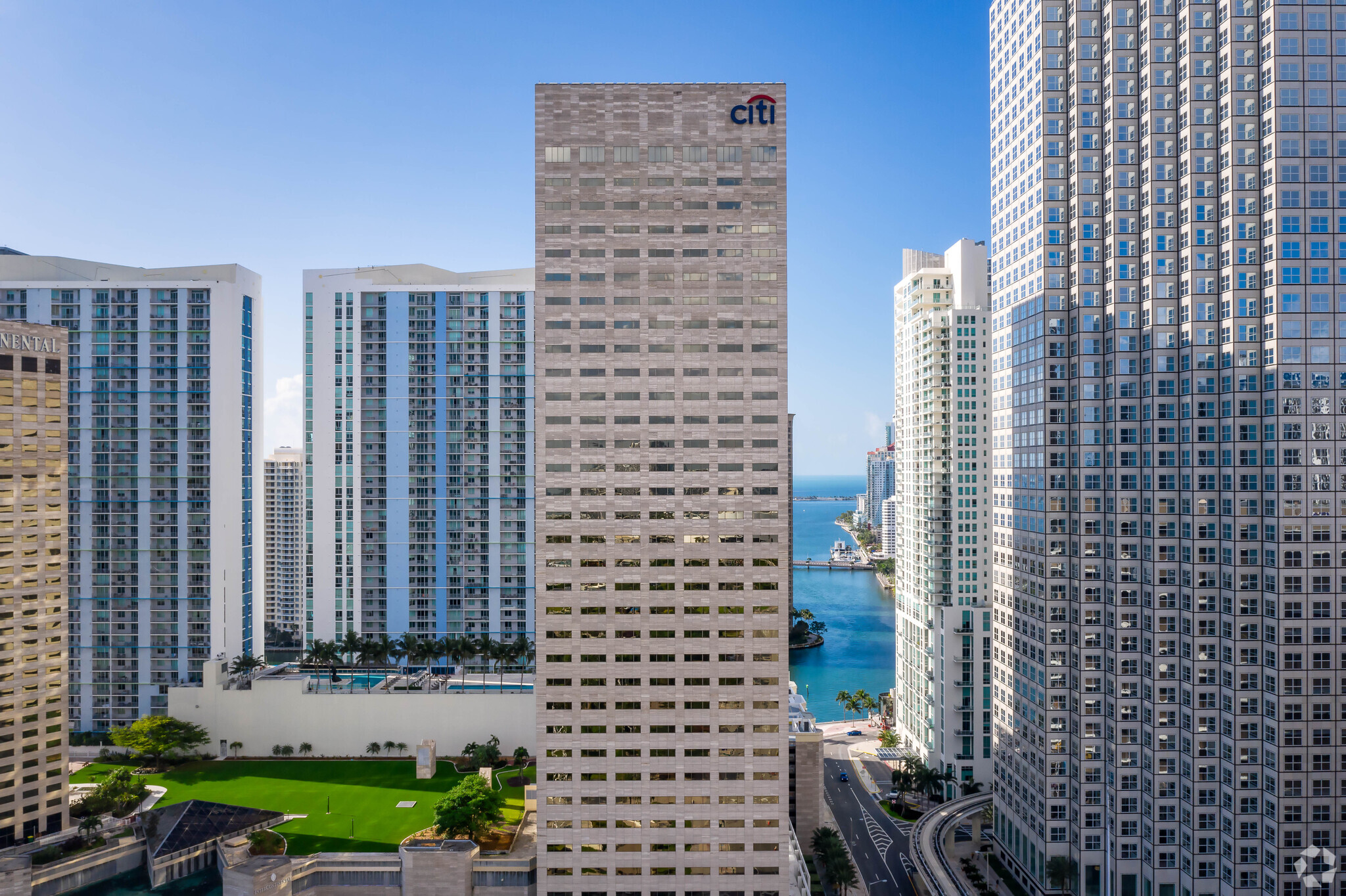 The Citigroup building in downtown Miami is a 34-story tower owned by CP Group. (CoStar) 