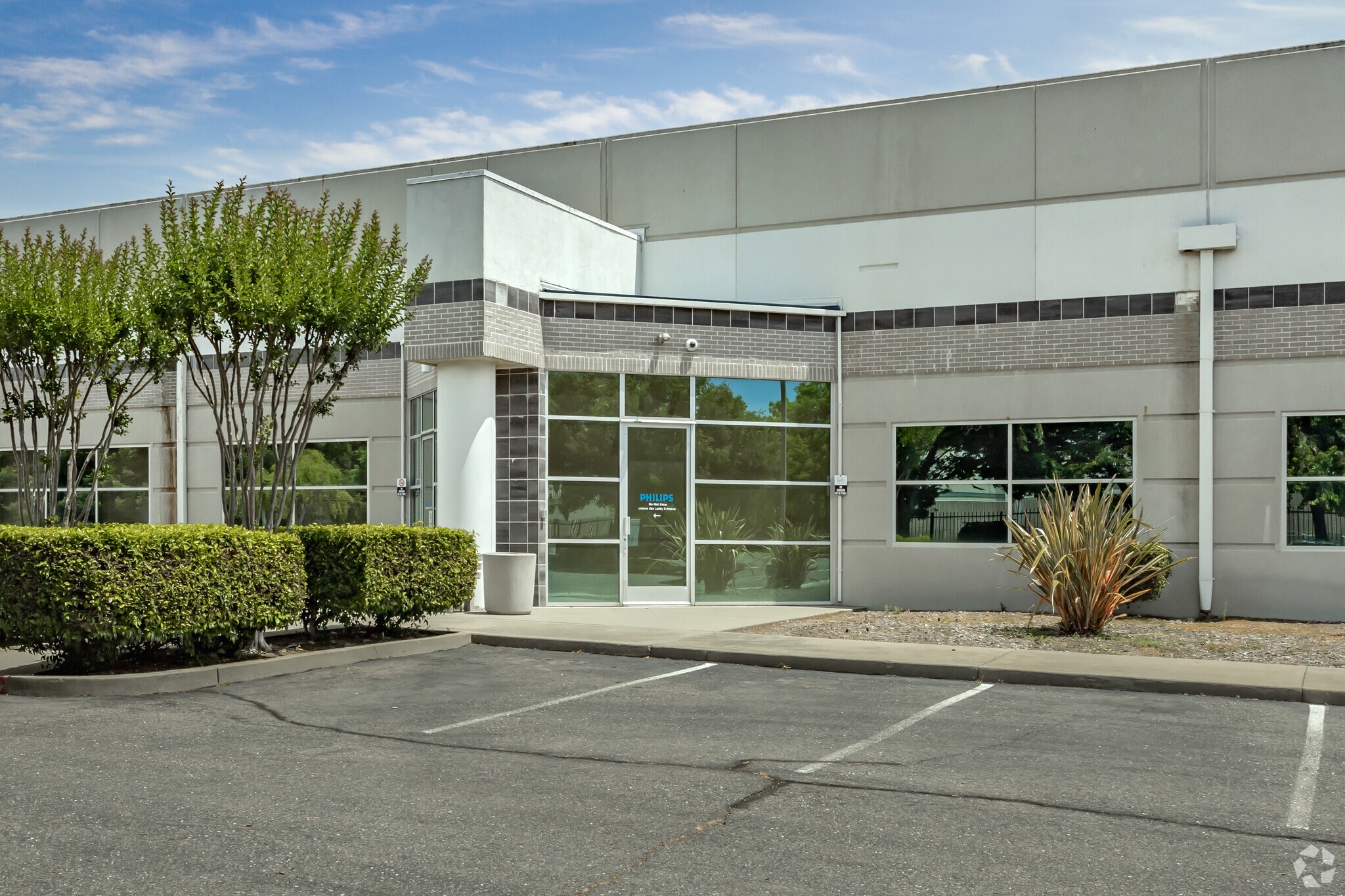 Smoore's new property in Rancho Cordova, California, sits near the headquarters of the state Bureau of Cannabis Control. (CoStar)
