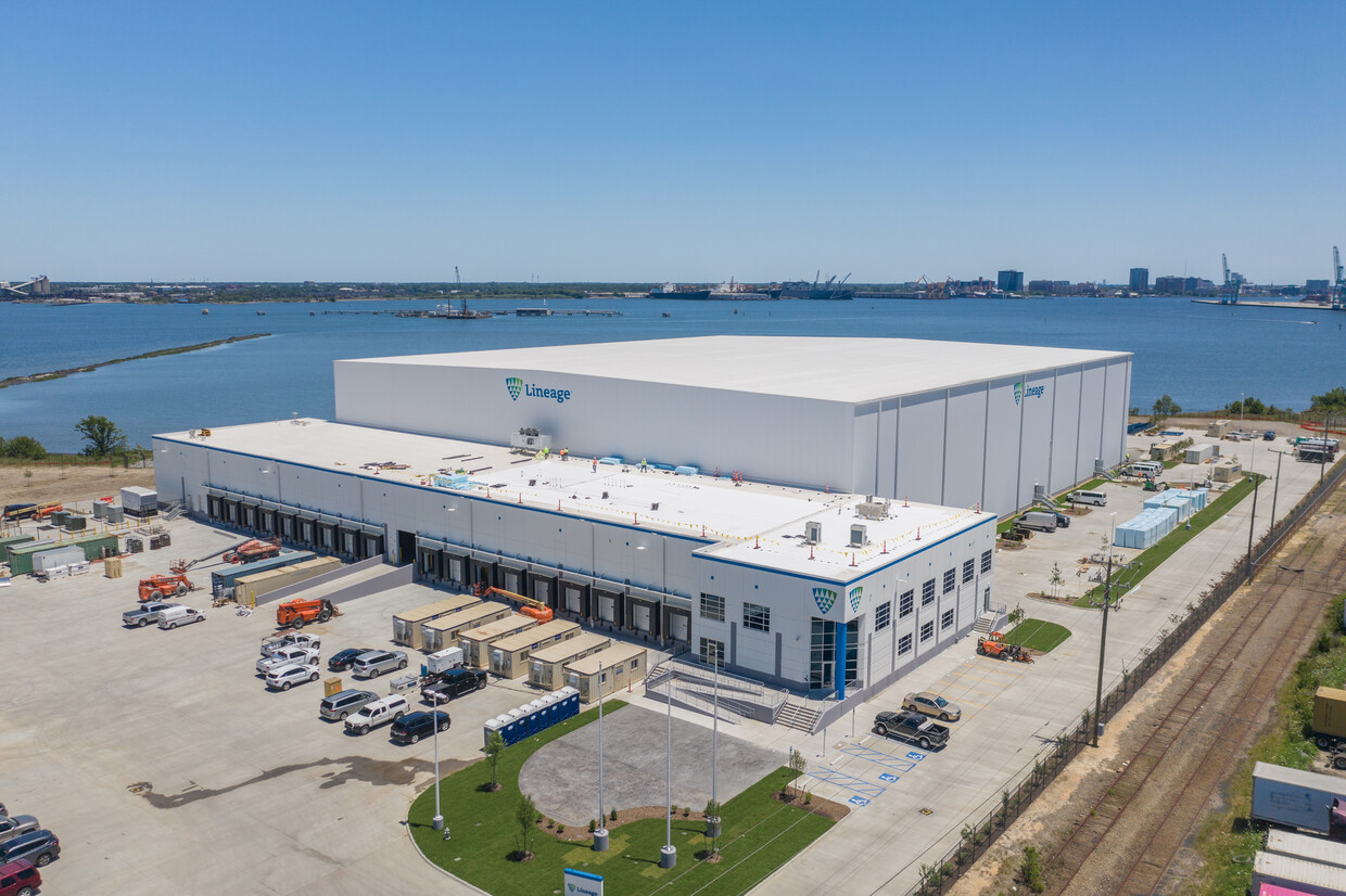 Lineage Logistics was among the top companies to raise equity in 2022. (CoStar)