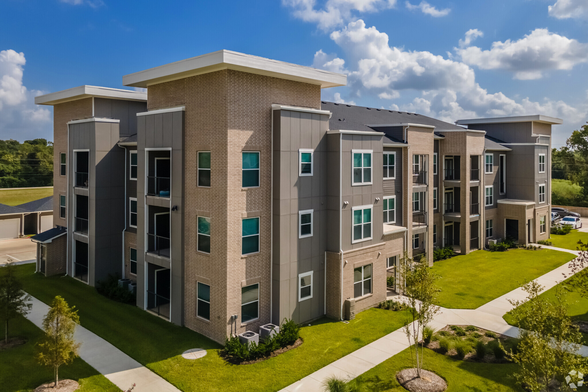 Civitas Capital Acquires Territory at Greenhouse Apartments Outside Houston