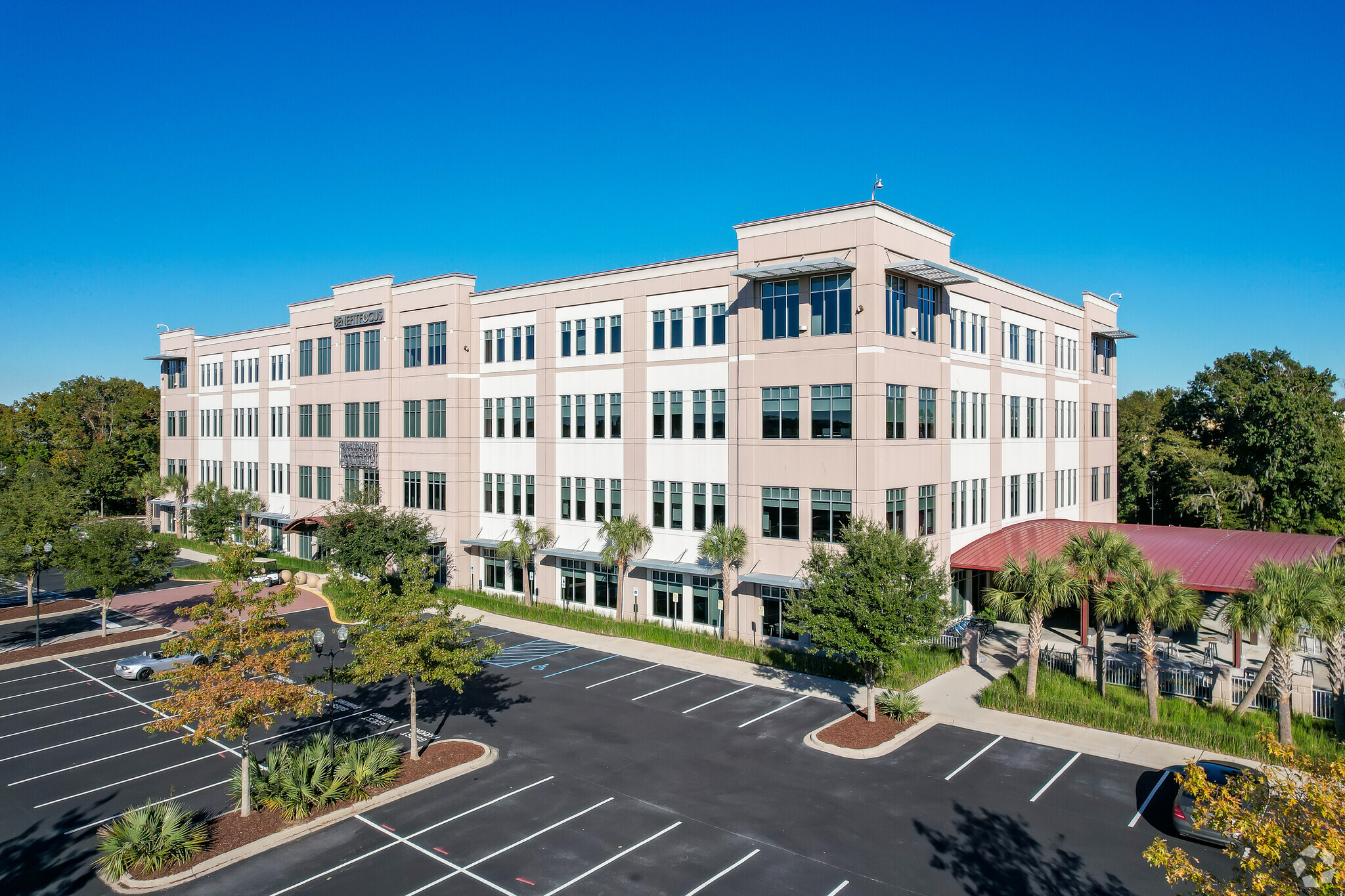 Chicago Investment Firm Buys Daniel Island Office Building