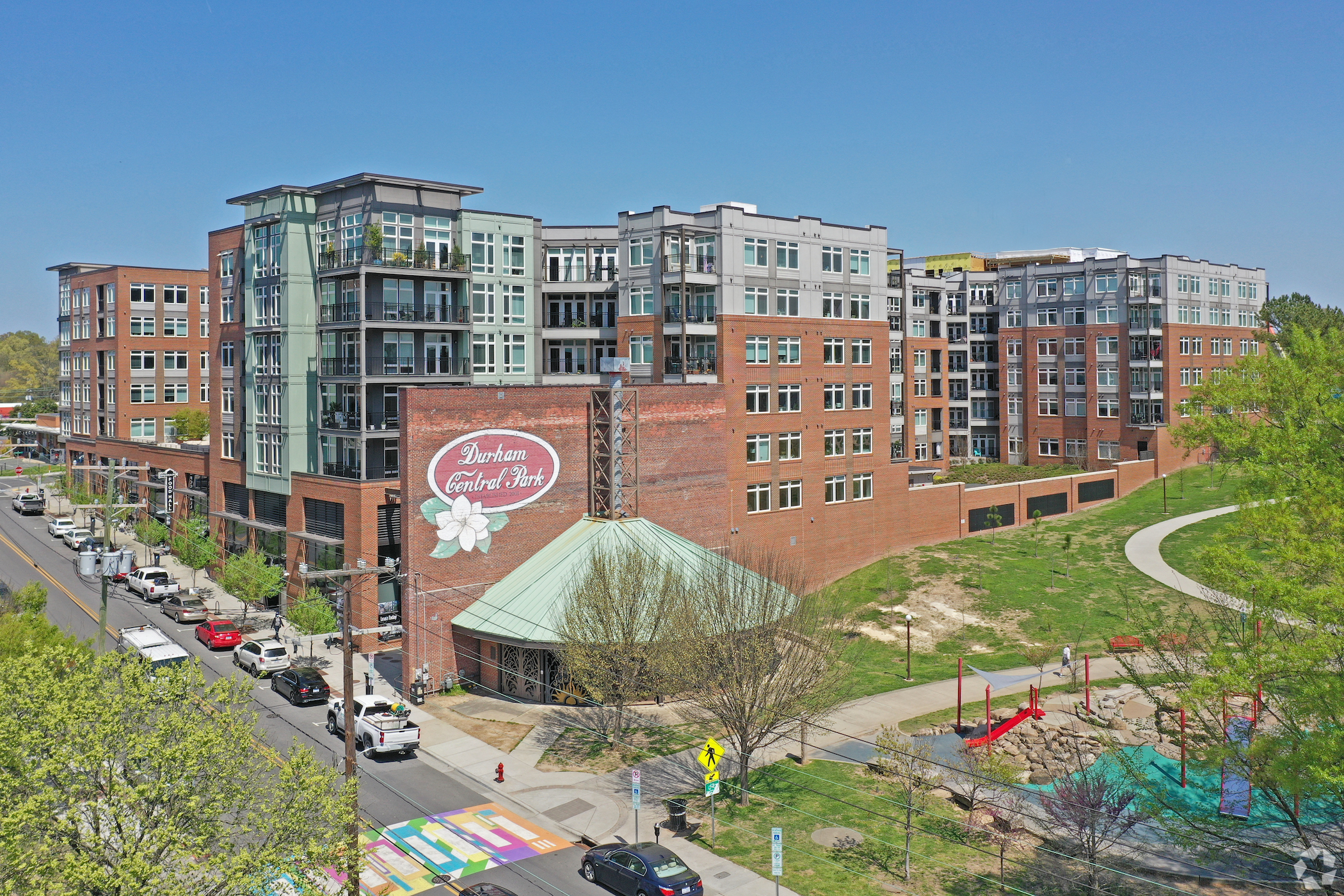 CBRE Investment Management bought Liberty Warehouse Apartments in downtown Durham, North Carolina. (CoStar)