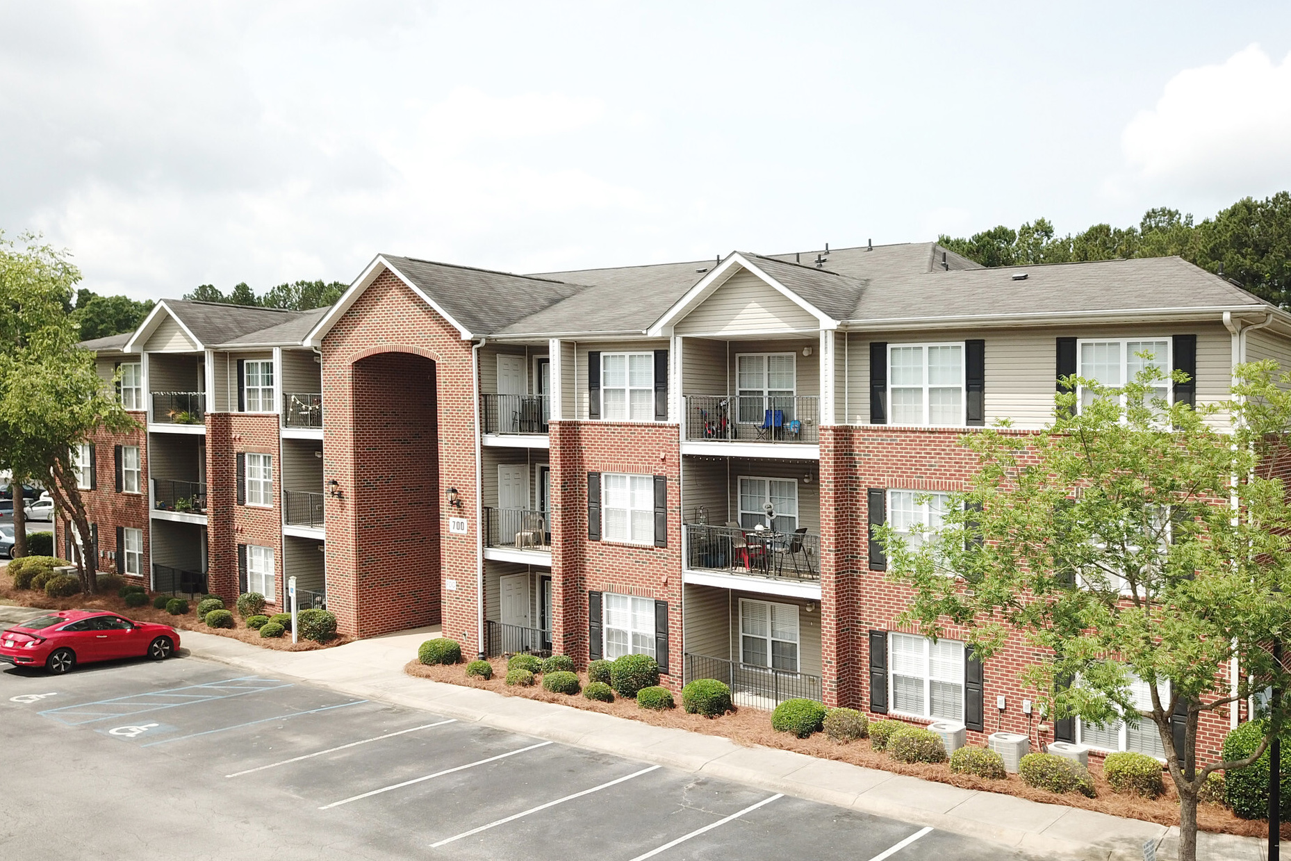 Southwood Realty Buys Columbia Apartments