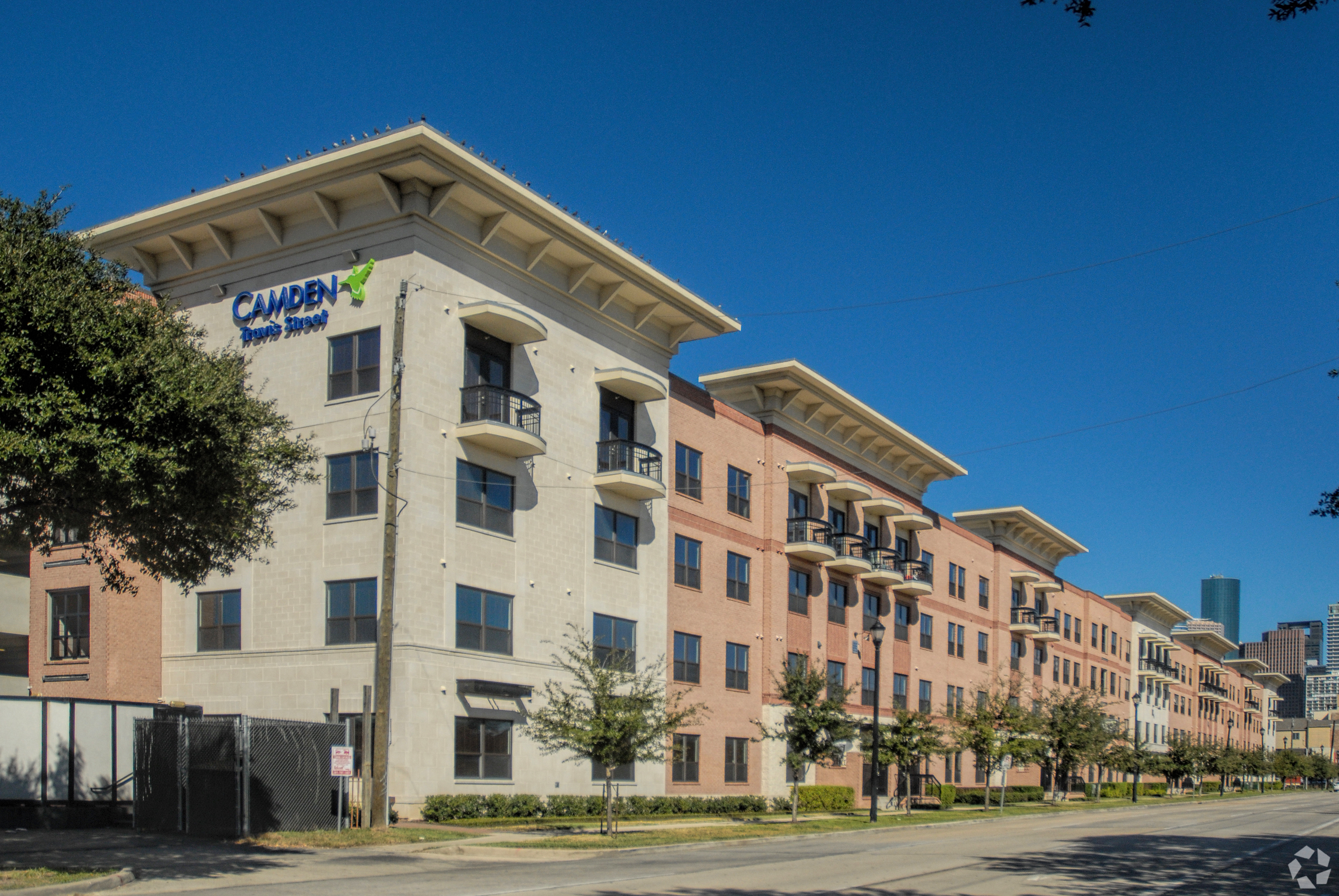 Apartment REIT Halts Evictions, Freezes Rent Hikes During Coronavirus