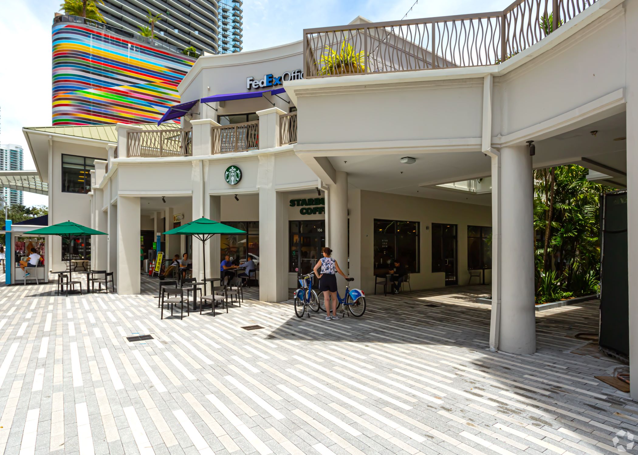 One of the two properties making up Mary Brickell Village that sold to RPT Realty. (CoStar)