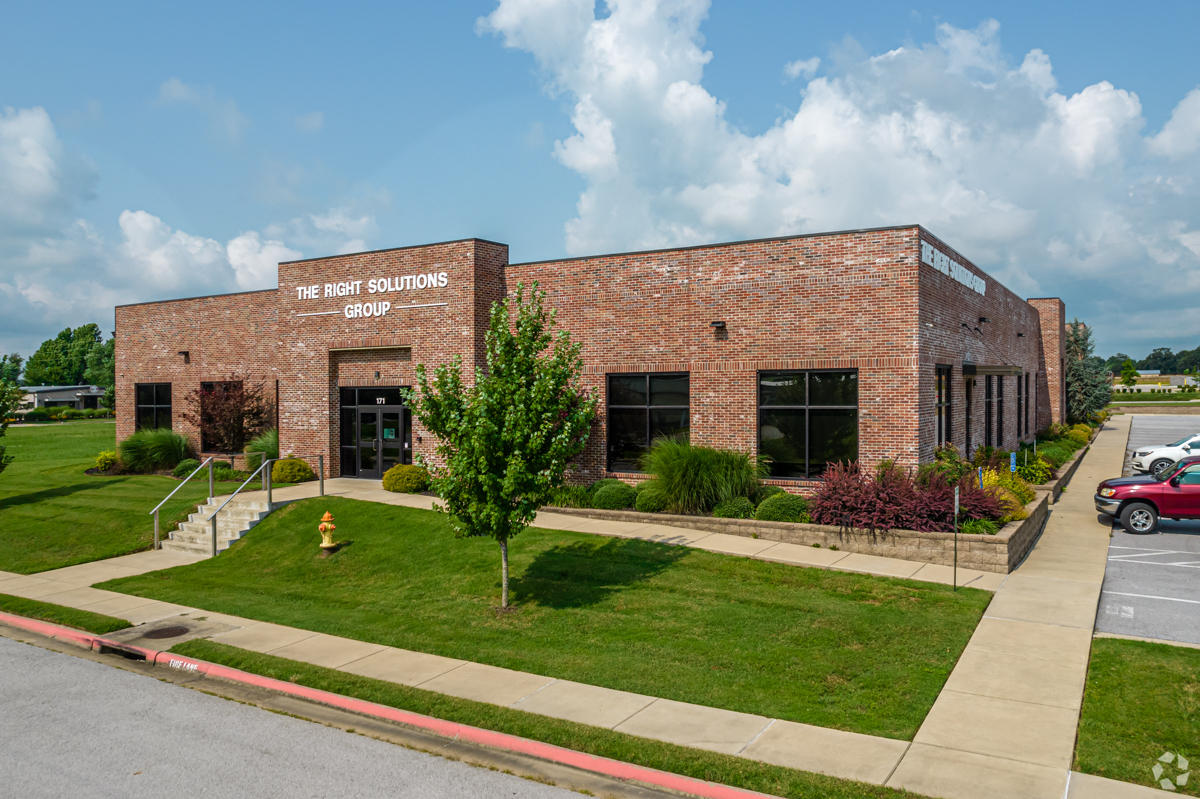 Central States Manufacturing Buys Tontitown Office Property