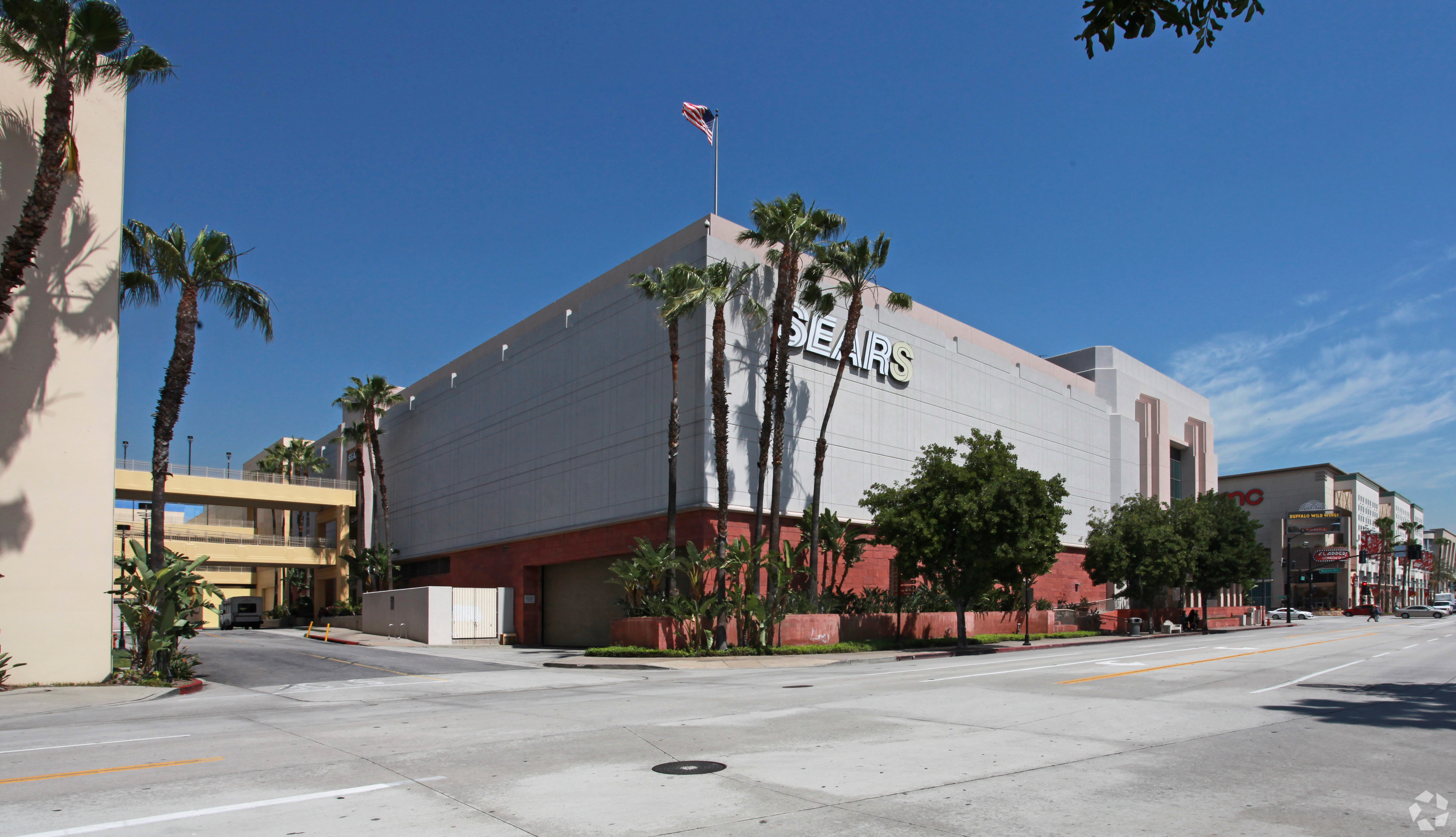 The Sears in Burbank reopened in October 2023. (CoStar)