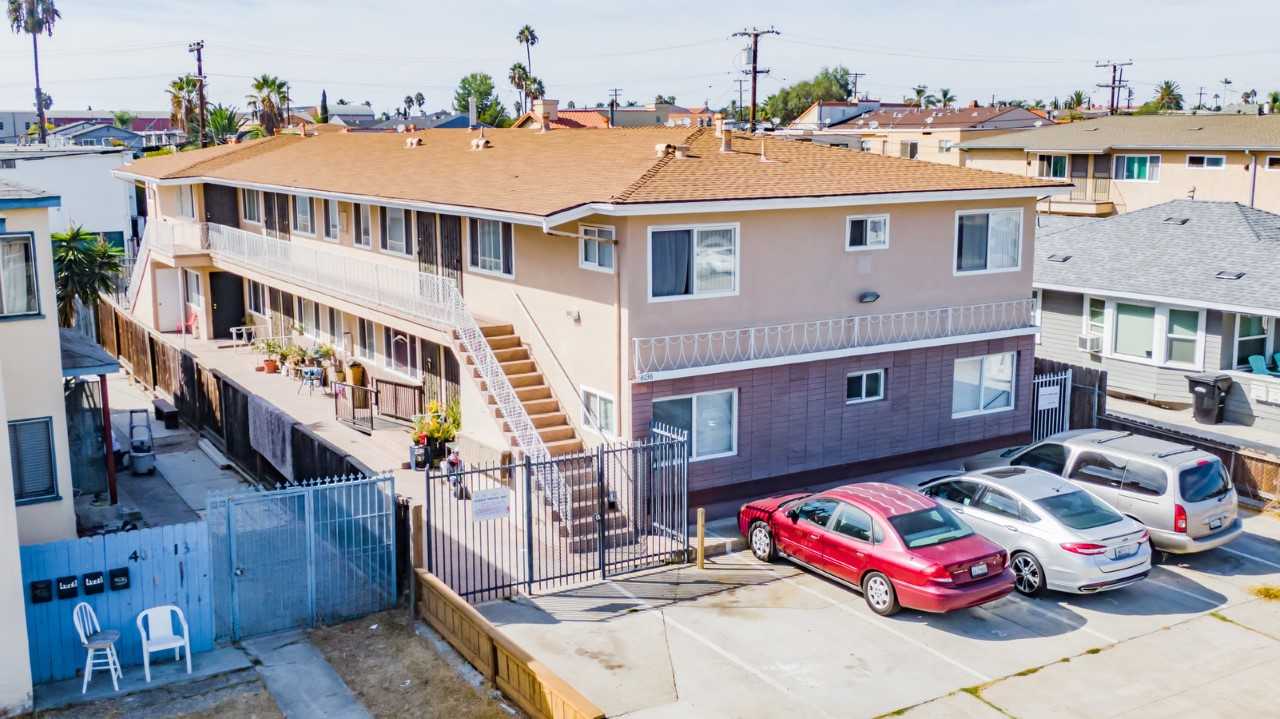 Local Investor Buys Fully Leased Apartment Building in San Diego