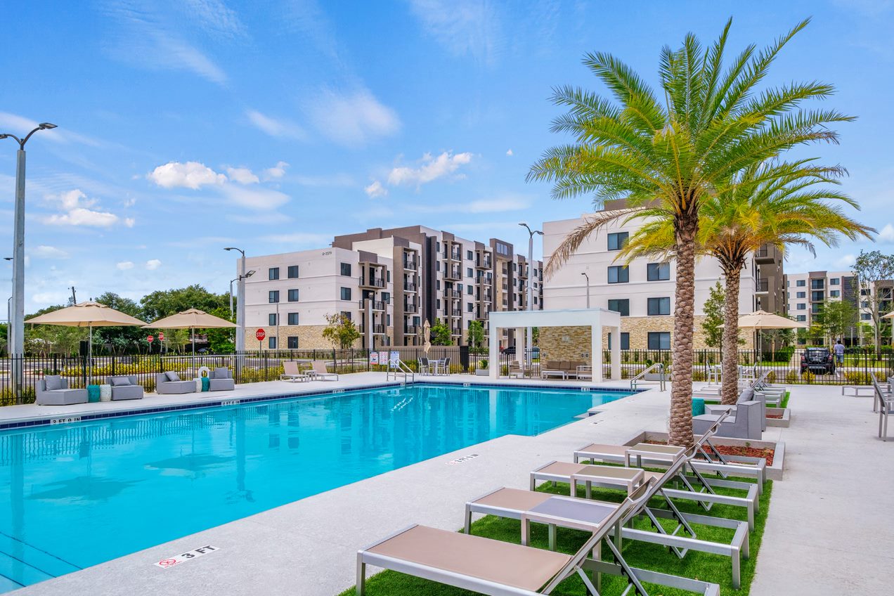 Harbor Group International bought Oak Enclave in Miami Gardens, Florida. (Harbor Group)
