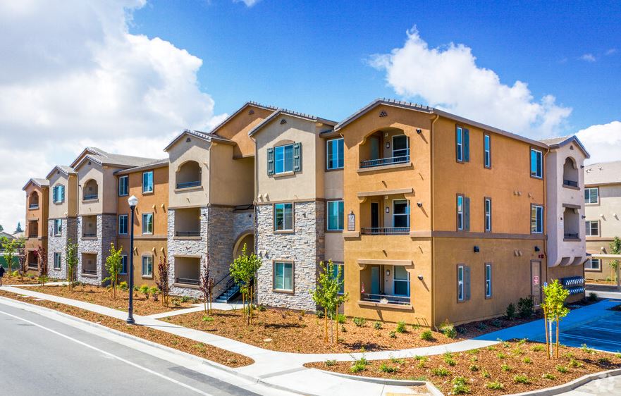 300Unit Luxury Apartment Complex in Roseville Hits the Market