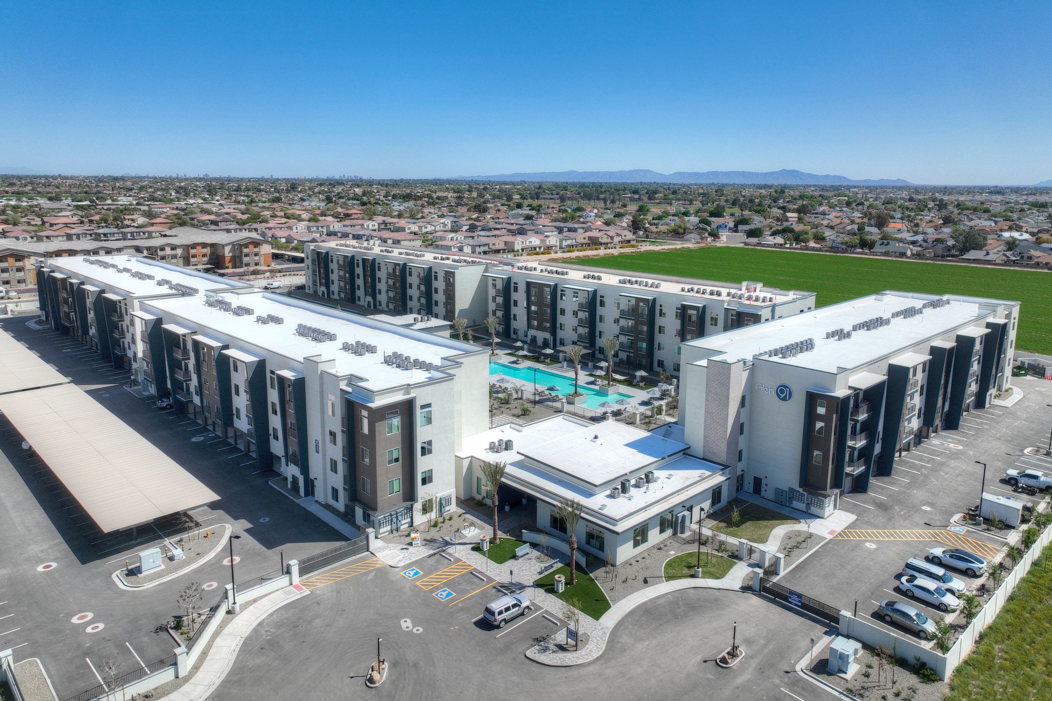 Glen 91, a 296-unit multifamily property in Glendale, Arizona, sold for $76,500,000 in July 2024. Glen 91 includes amenities such as climate-controlled interior corridors, a resort-style swimming pool, hammock garden, covered parking and attached garages. (CoStar)
